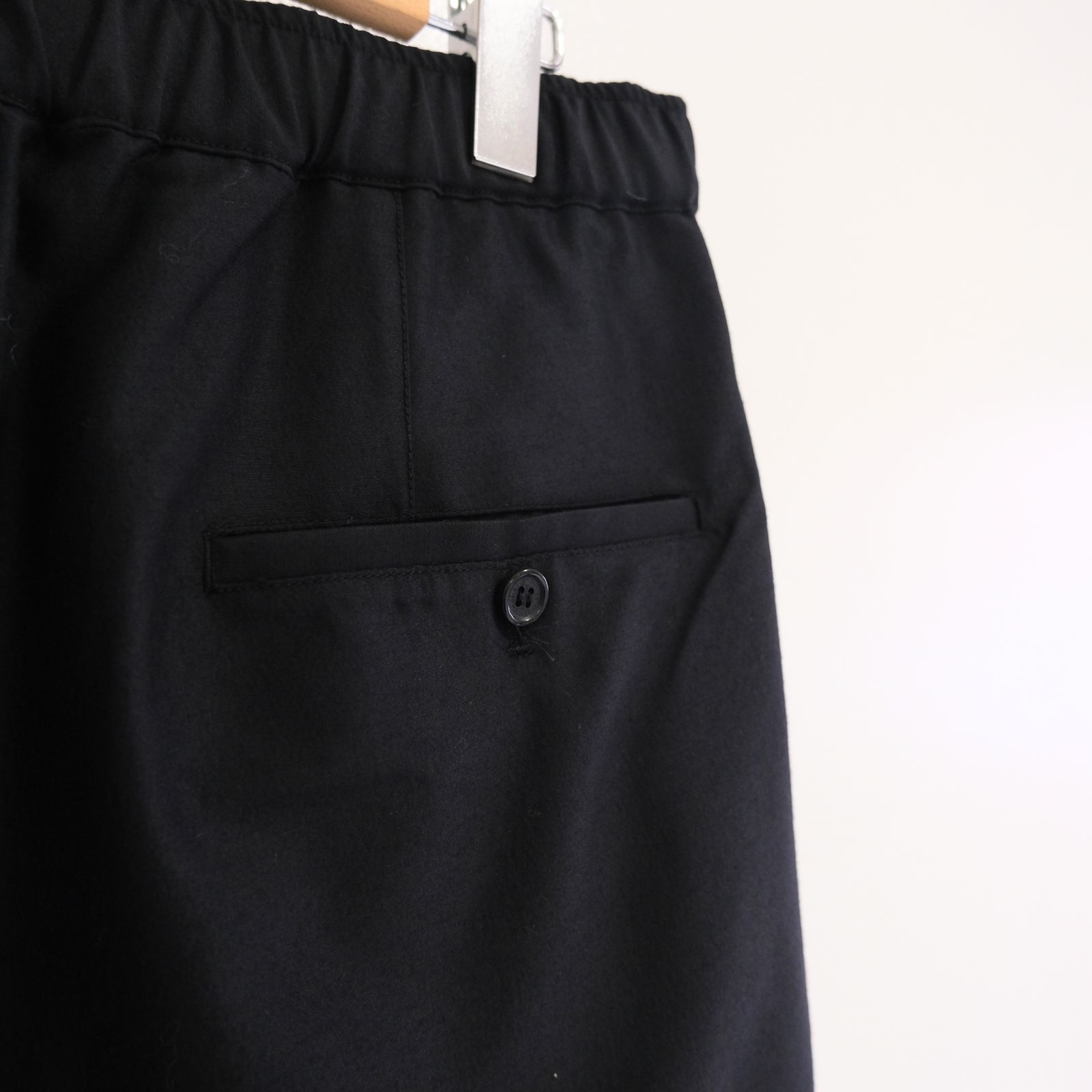 TUCK EASY PANTS - Silk / Wool - / パンツ / イージーパンツ / ウール / シルク / Navy
