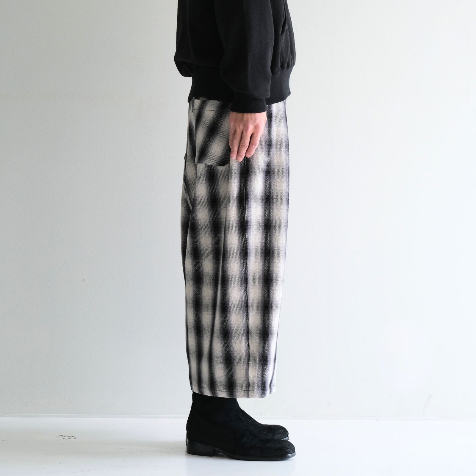 【残り1点】HEAVY FLANNEL CROPPED BAGGY（OFF WHITE×BLACK）