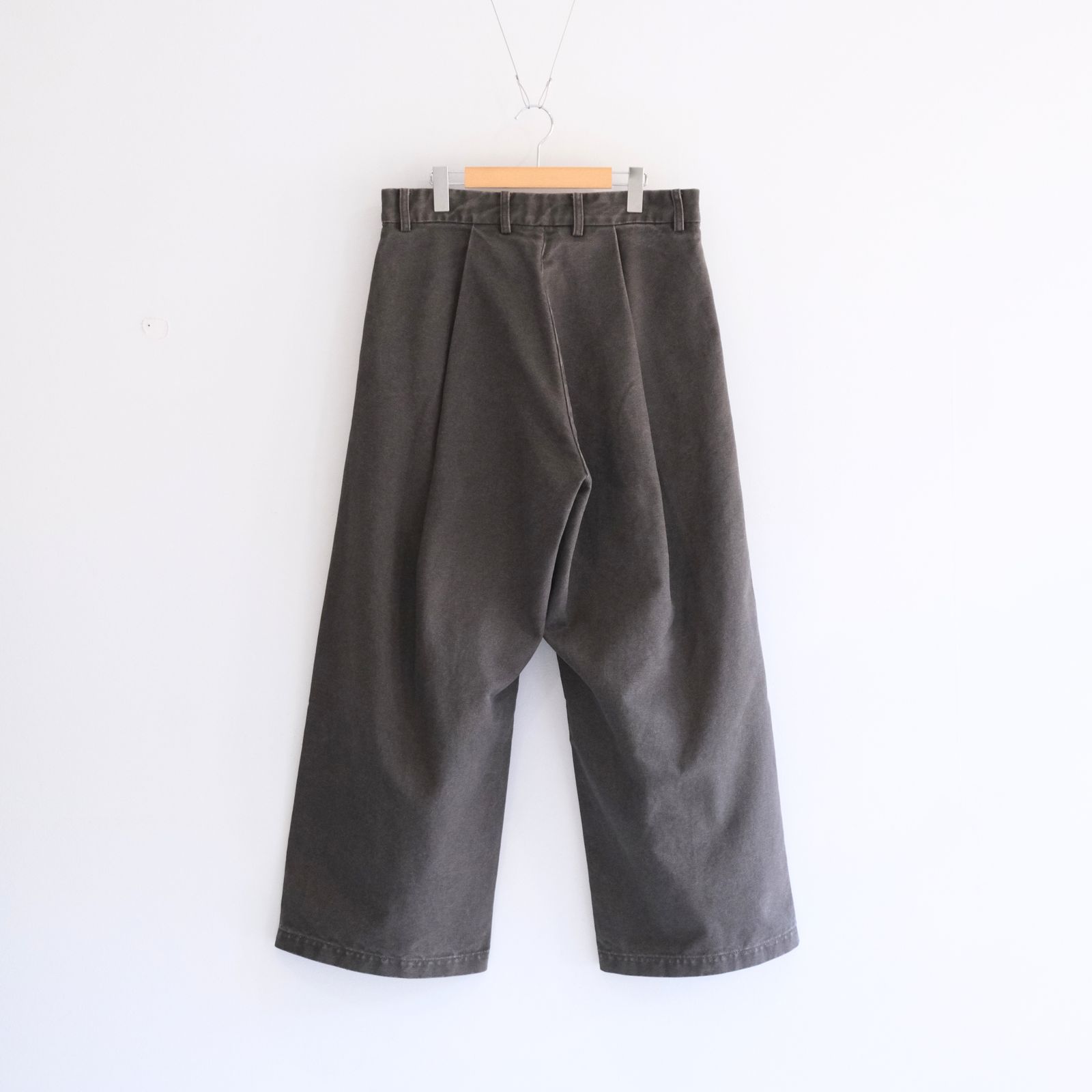 【残り1点】MERELY WASHED CANVAS FLARED PANTS（VINTAGE CAMEL）