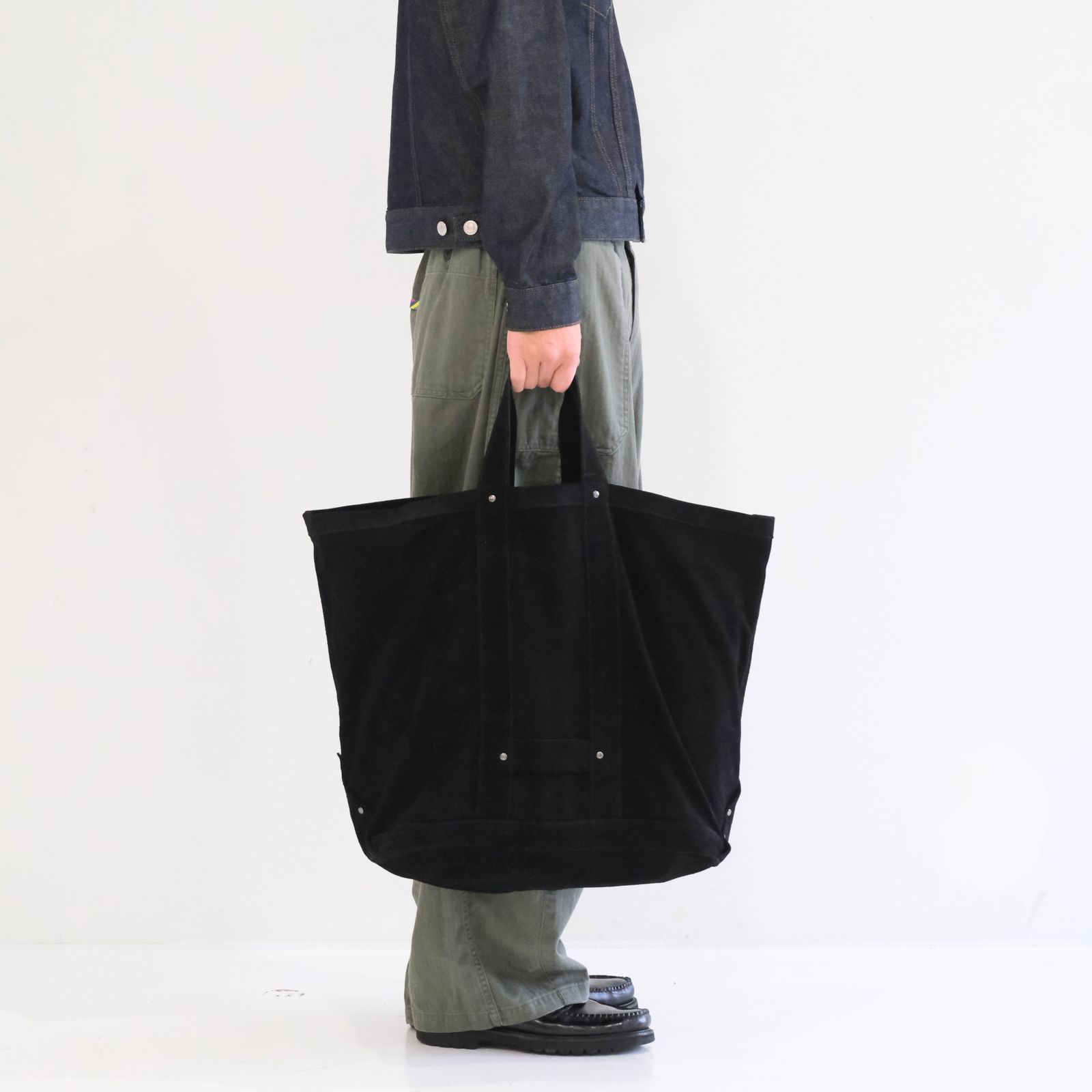 【残り1点】LEATHER TOTE BAG  - Cow split leather -（Black）