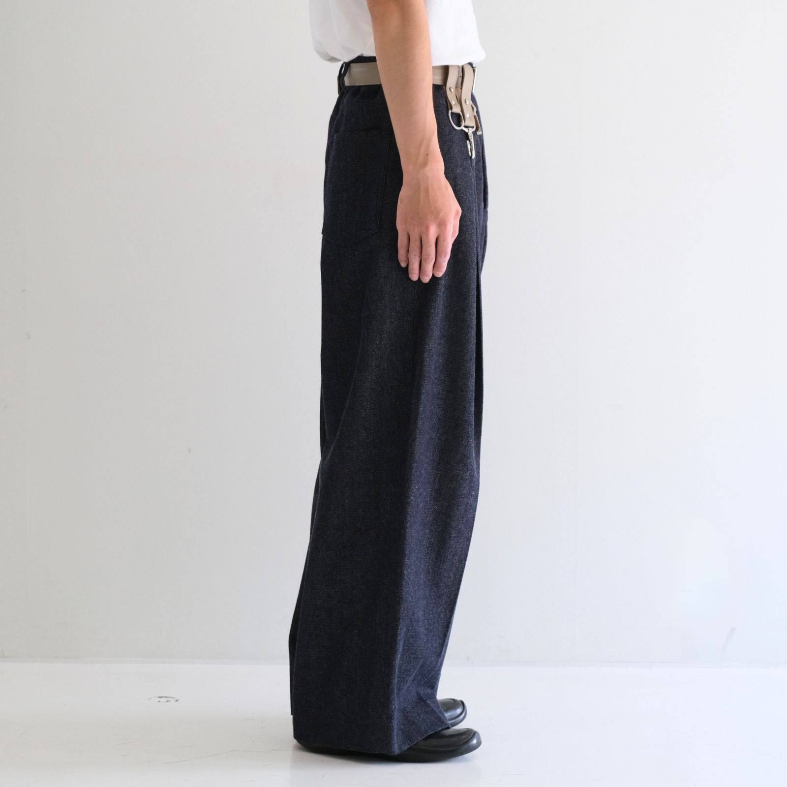 【残り1点】Tucked Wide Trousers / タクト ワイド トラウザー（Indigo）