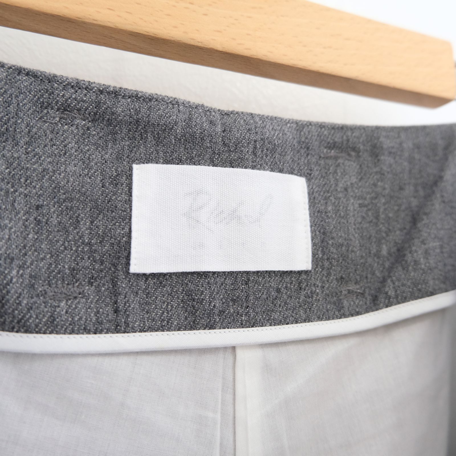 【残り1点】Tucked Wide Trousers / タクト ワイド トラウザー（Gray）