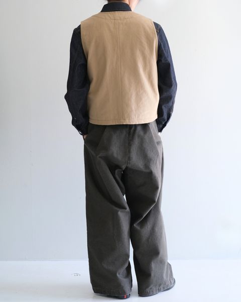 STYLE NO. 702