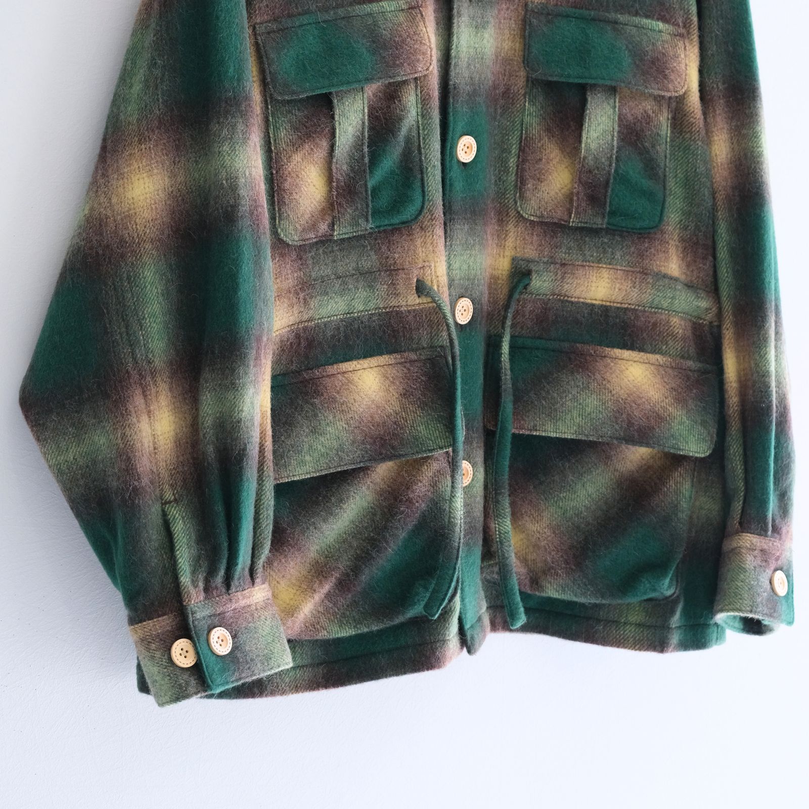 【残り1点】SHAGGY WOOL CHECK SAFARI JACKET（GREEN）