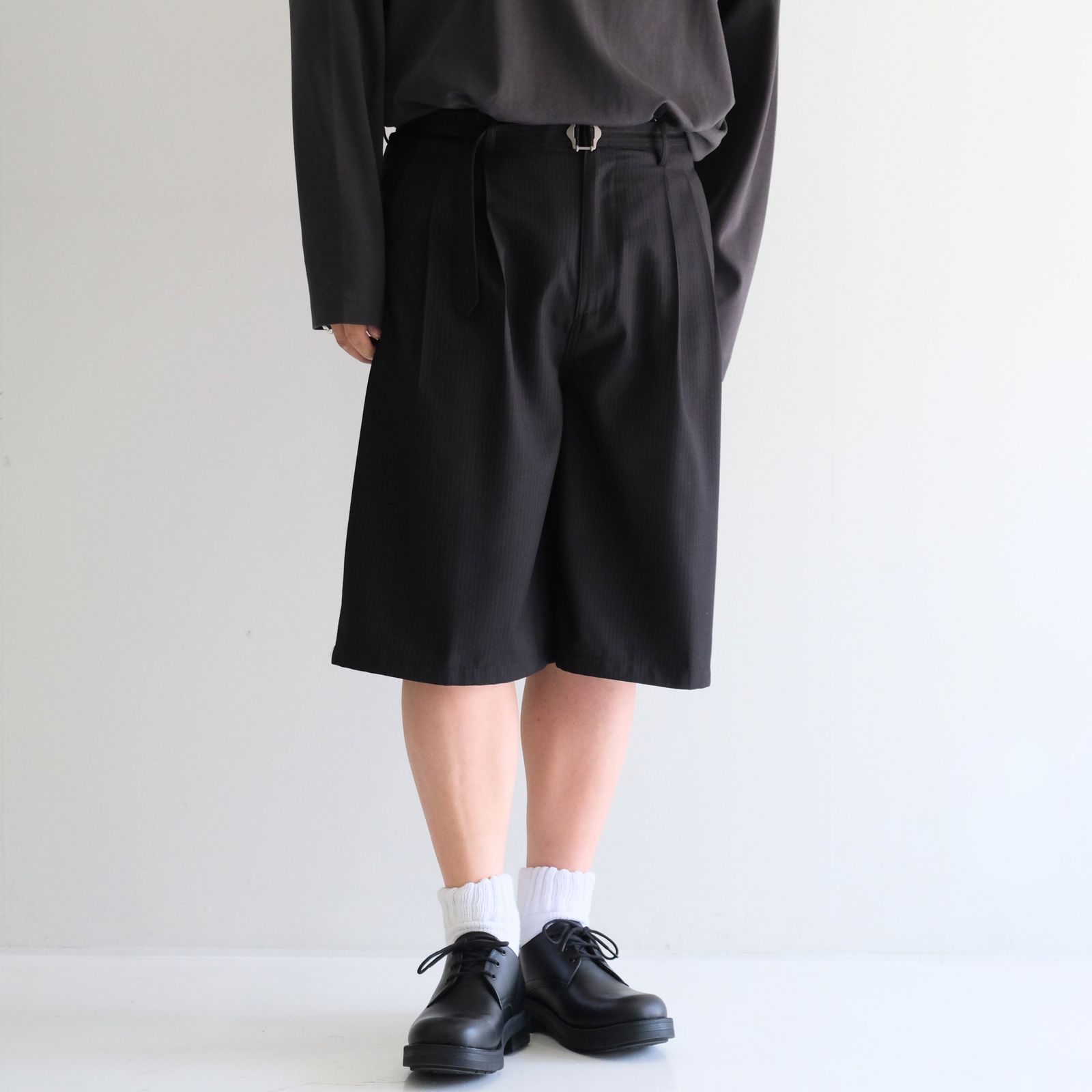 Hemingway Stripe Bermuda Pants / ヘミングウェイ ストライプ バミューダ パンツ（BLACK）