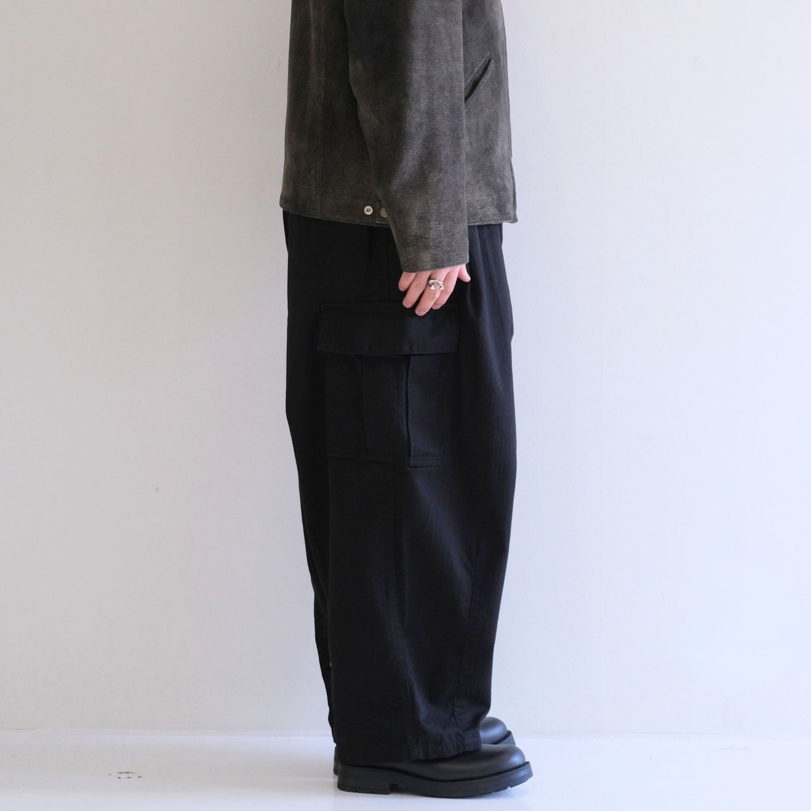 Herringbone 6-Pocket Pants / パンツ / カーゴパンツ / ヘリンボーン / BLACK