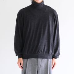SUPER FINE WOOL COTTON TURTLE-NECK TOP（BORDER STRIPE）（BLACK×CHARCOAL）