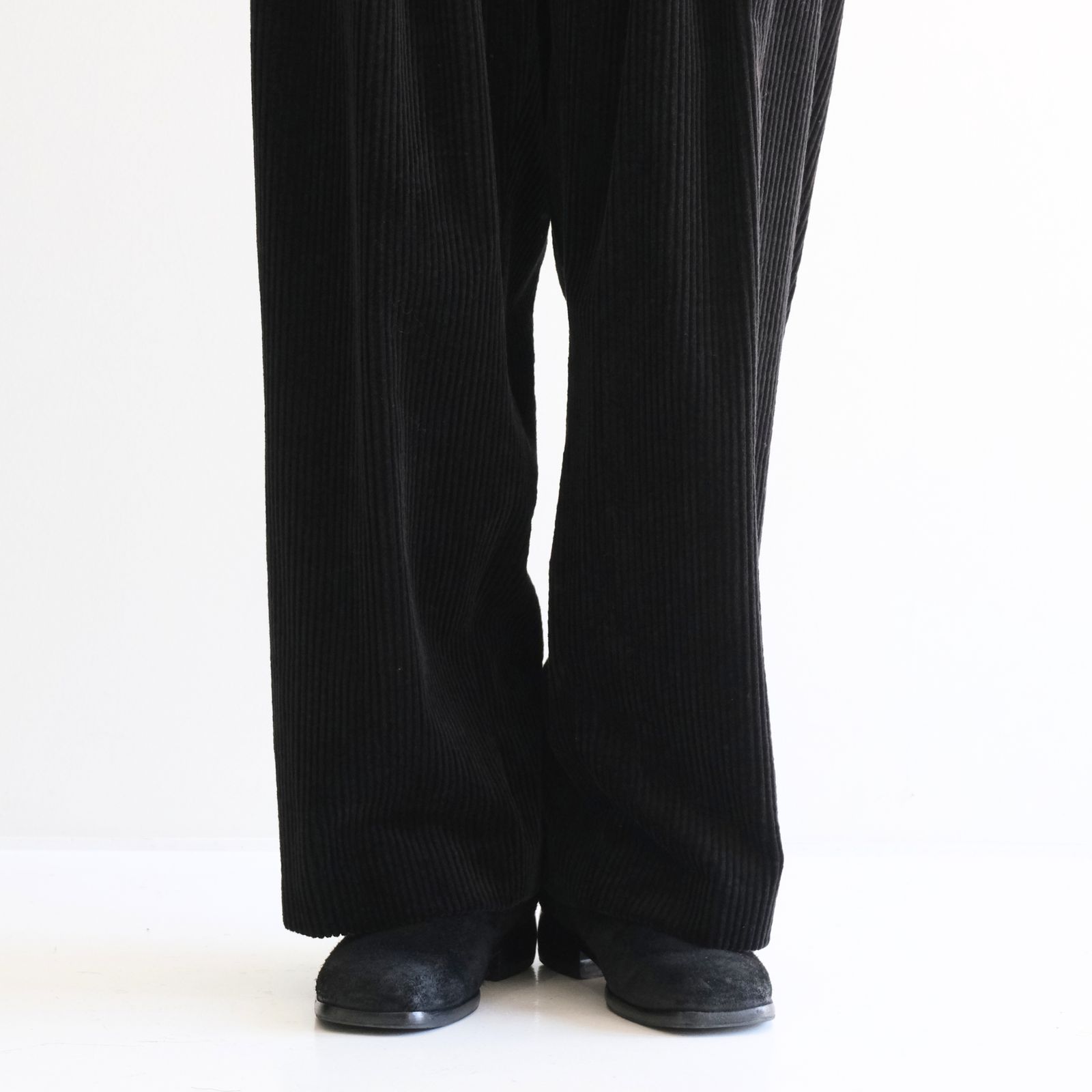 【残り1点】Corduroy Relax Trousers（Black）
