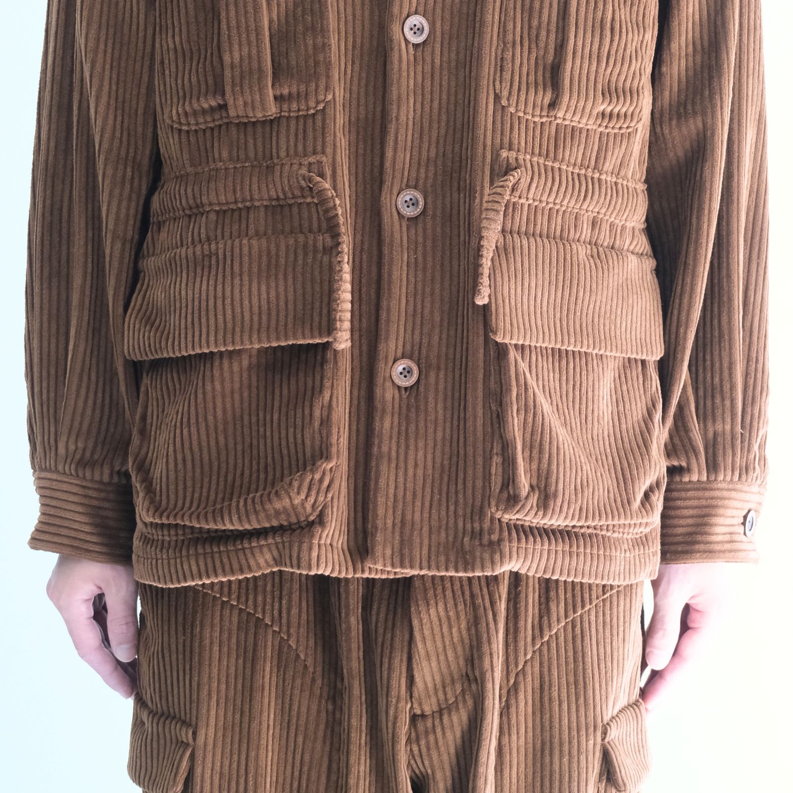 【残り1点】WIDE-WALE CORDUROY SAFARI JACKET（BROWN）
