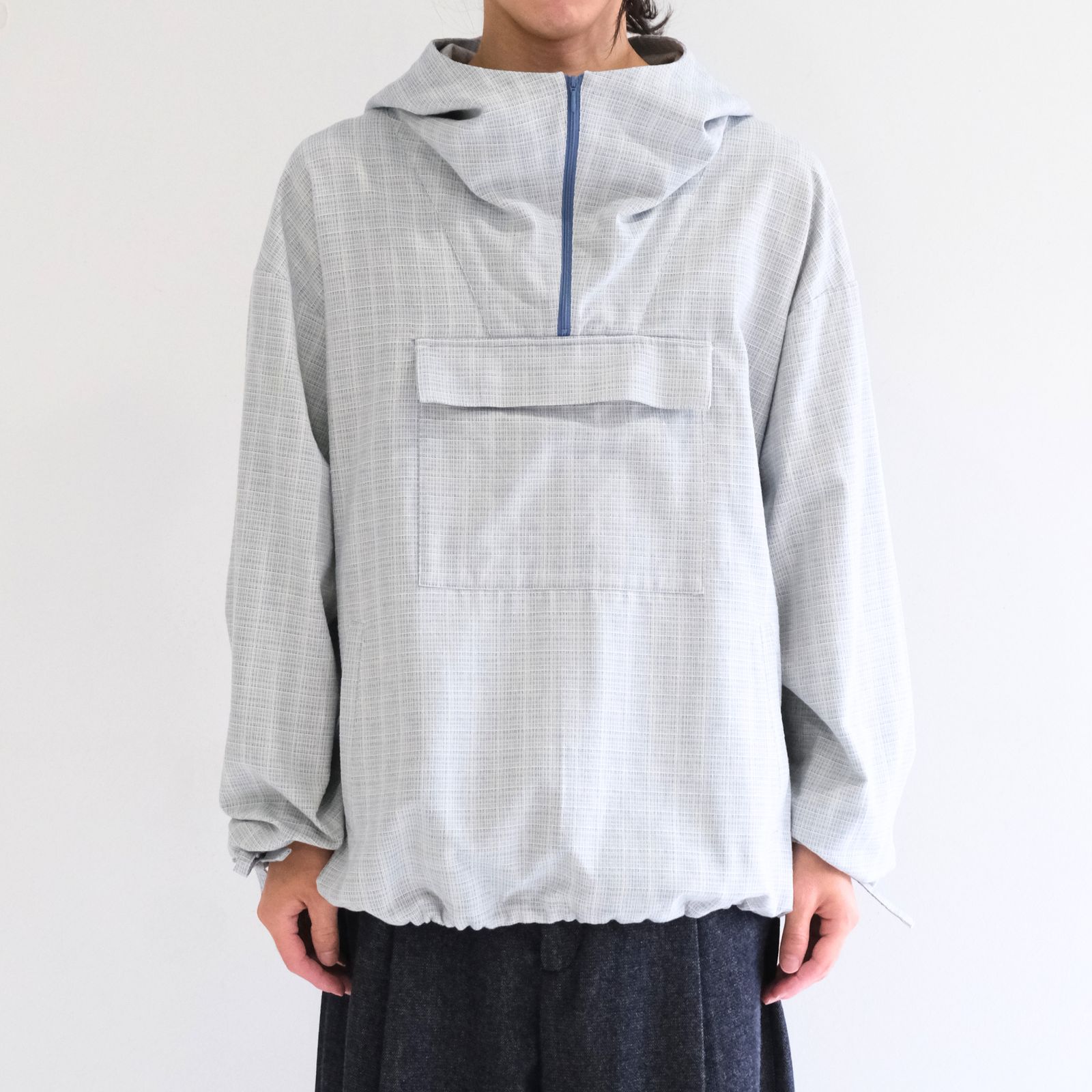 【残り1点】"JONATHAN" Oversized Anorak Parka / 「ジョナサン」オーバーサイズアノラックパーカー（L.BLUE）