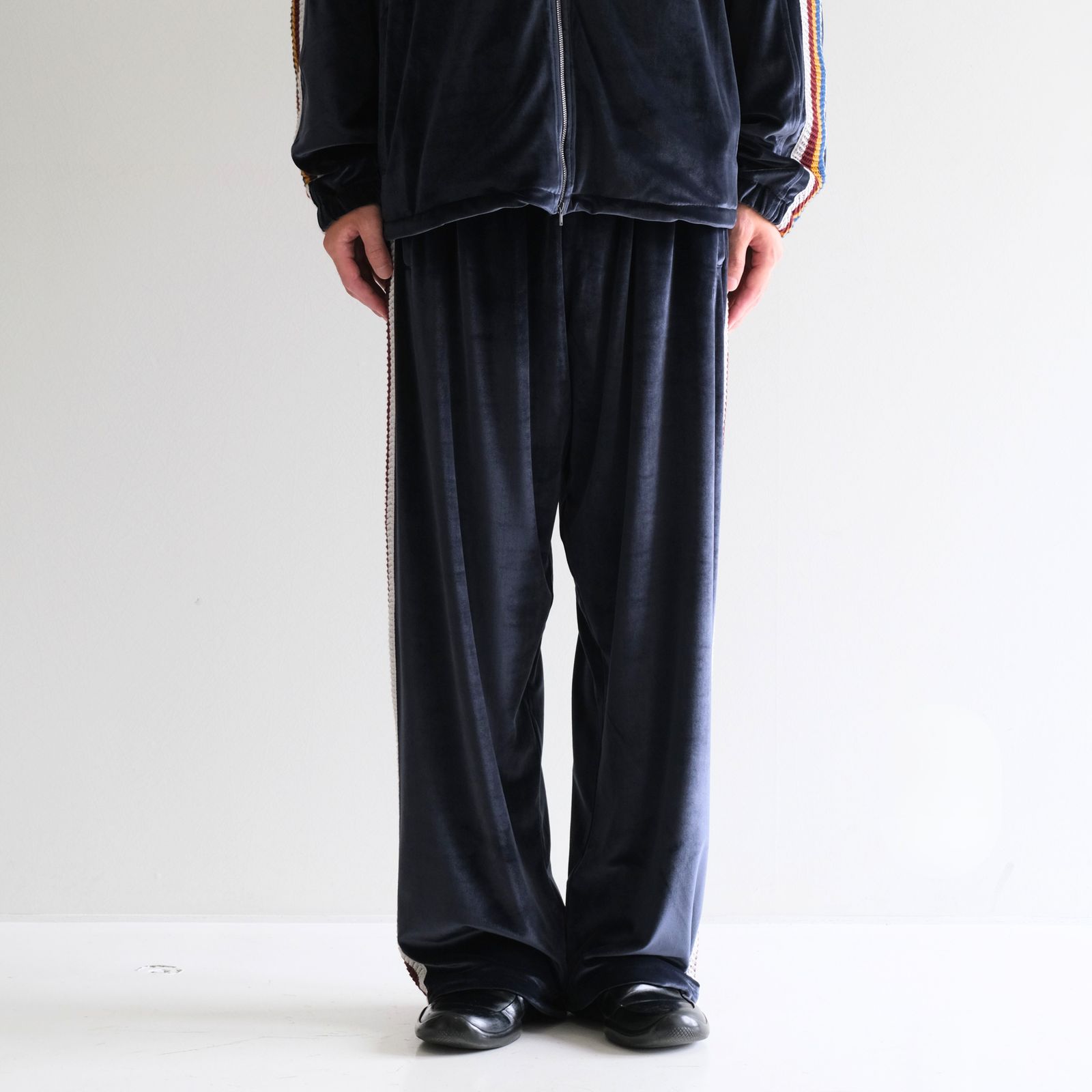 VELOUR TRACK PANT（NAVY）