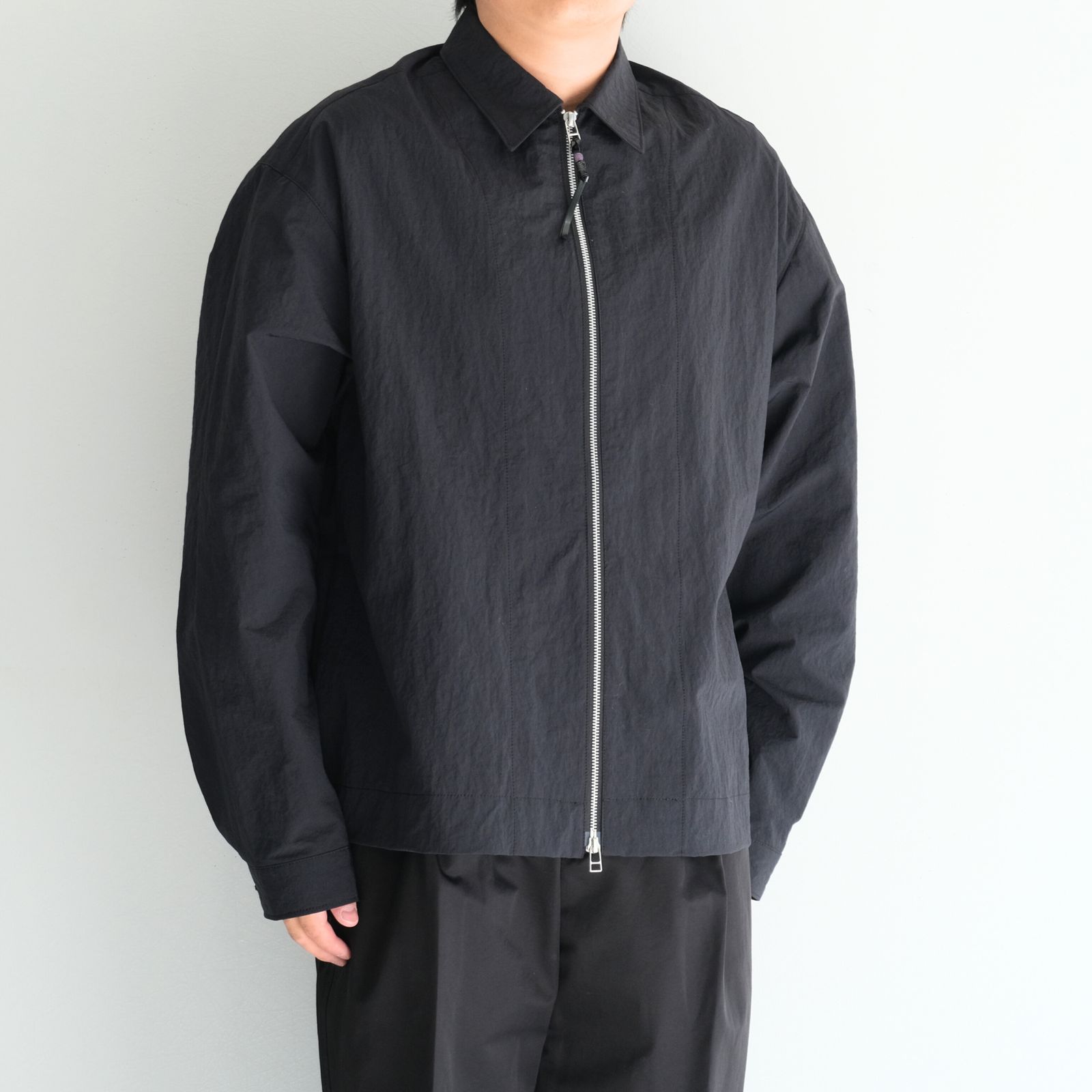 SU - Stitch Shirts Blouson / ブルゾン / ナイロン / BLACK | iko
