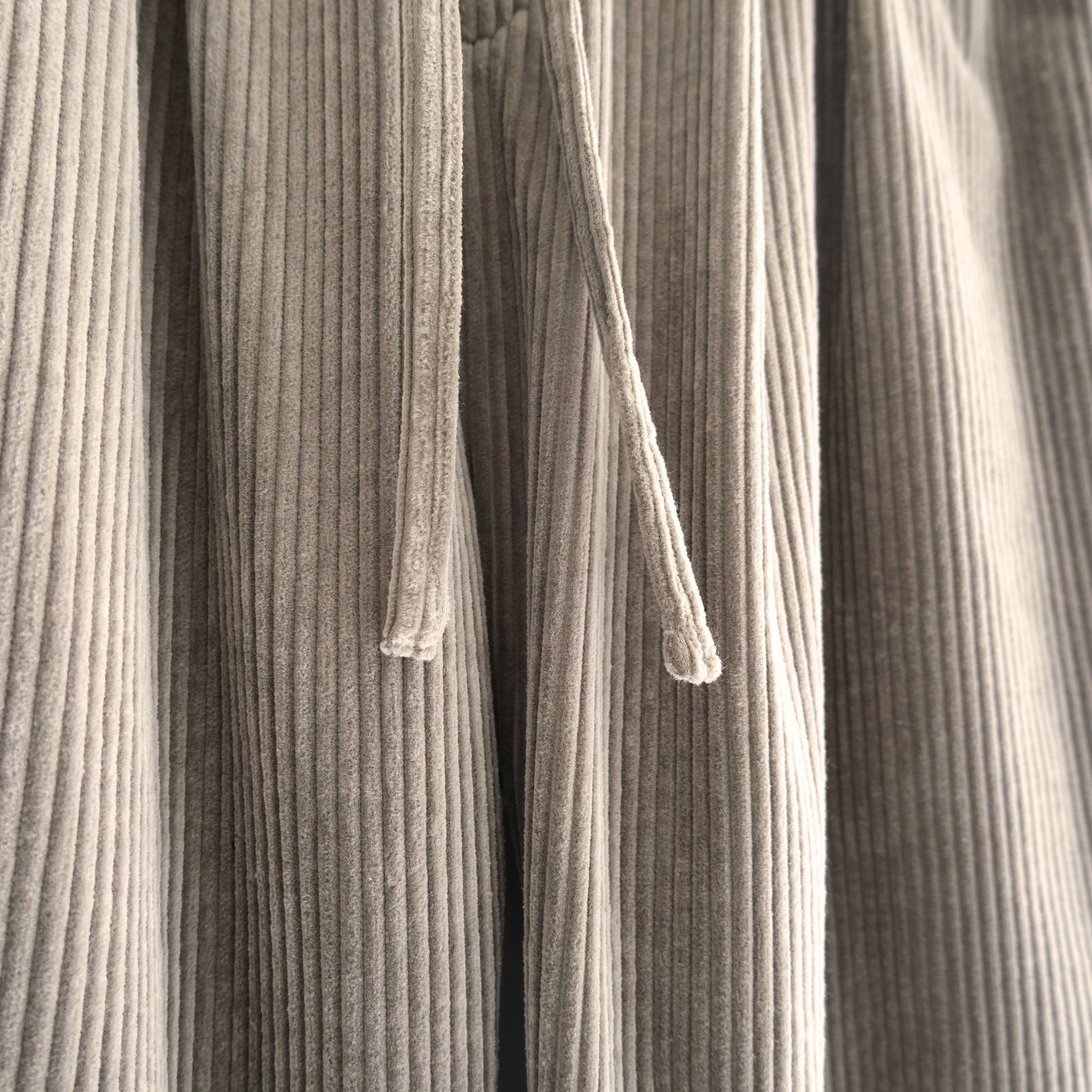 【残り1点】Corduroy Relax Trousers（Beige）
