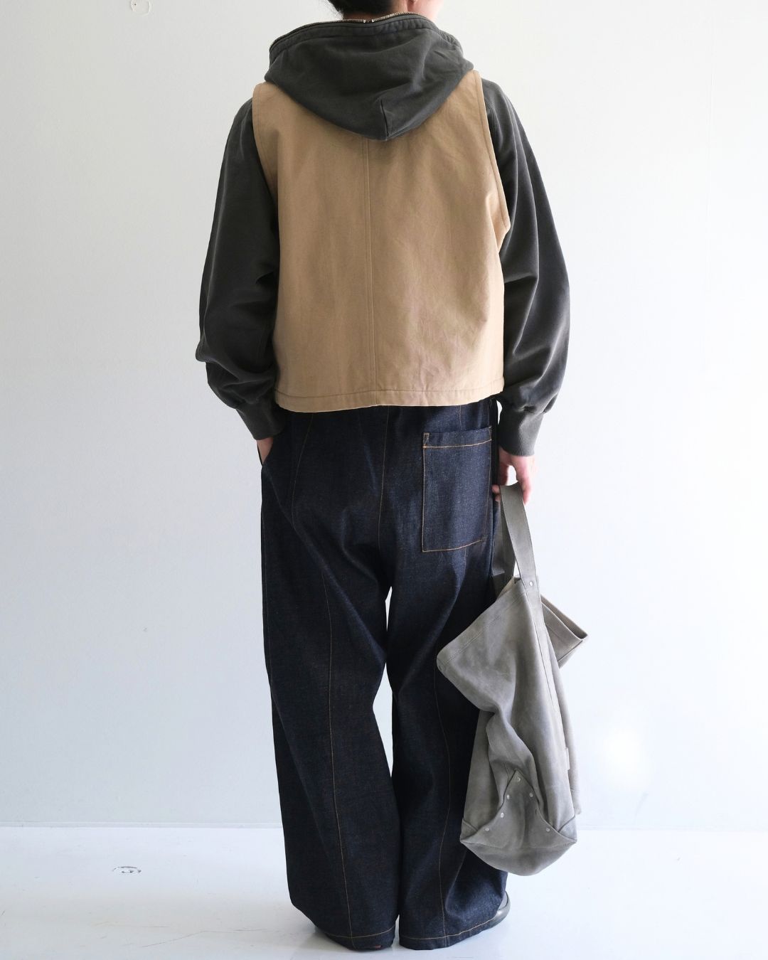STYLE NO. 709
