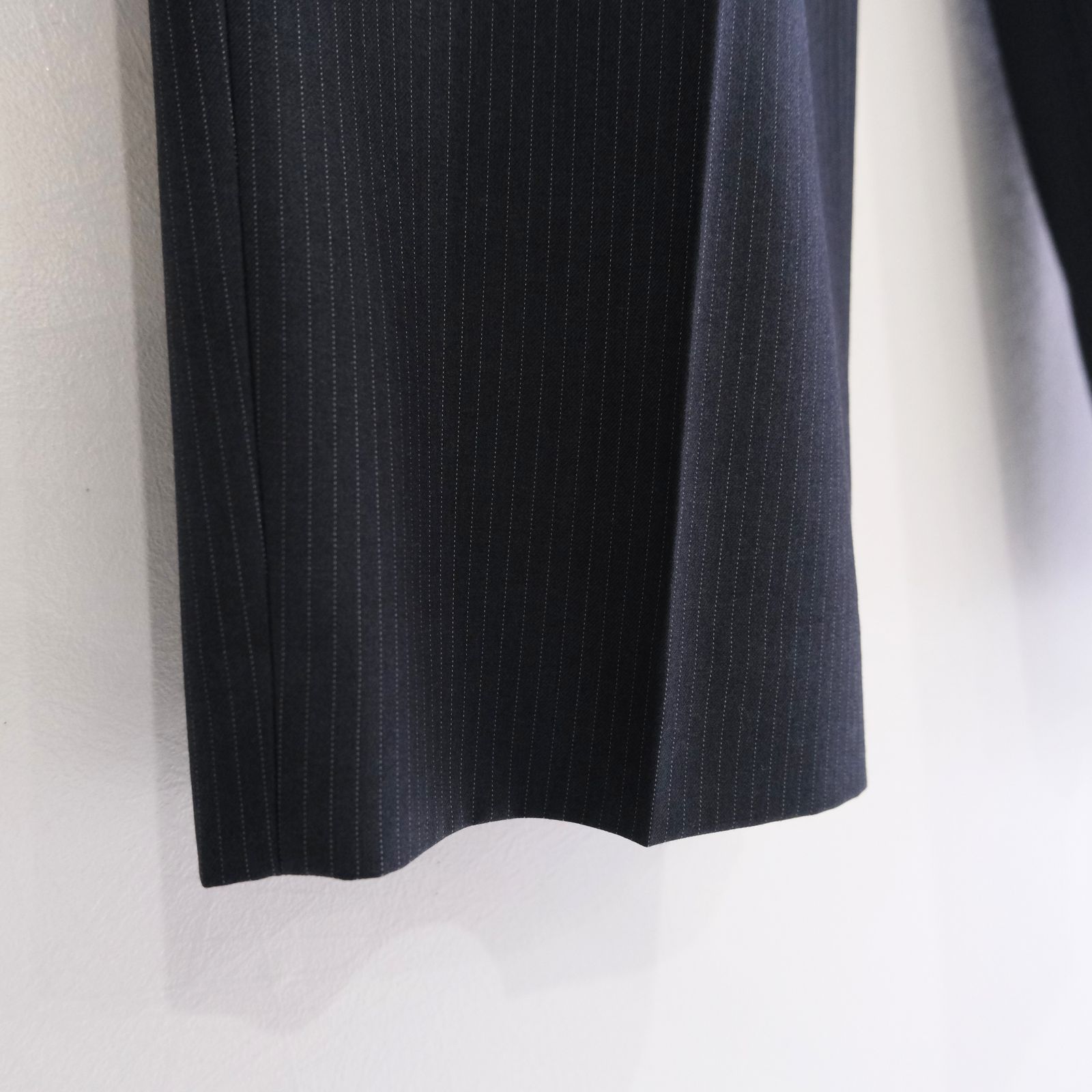 Narrow Stripe Tapered Slacks / ナロー ストライプ テーパード スラックス（HEATHER CHARCOAL）
