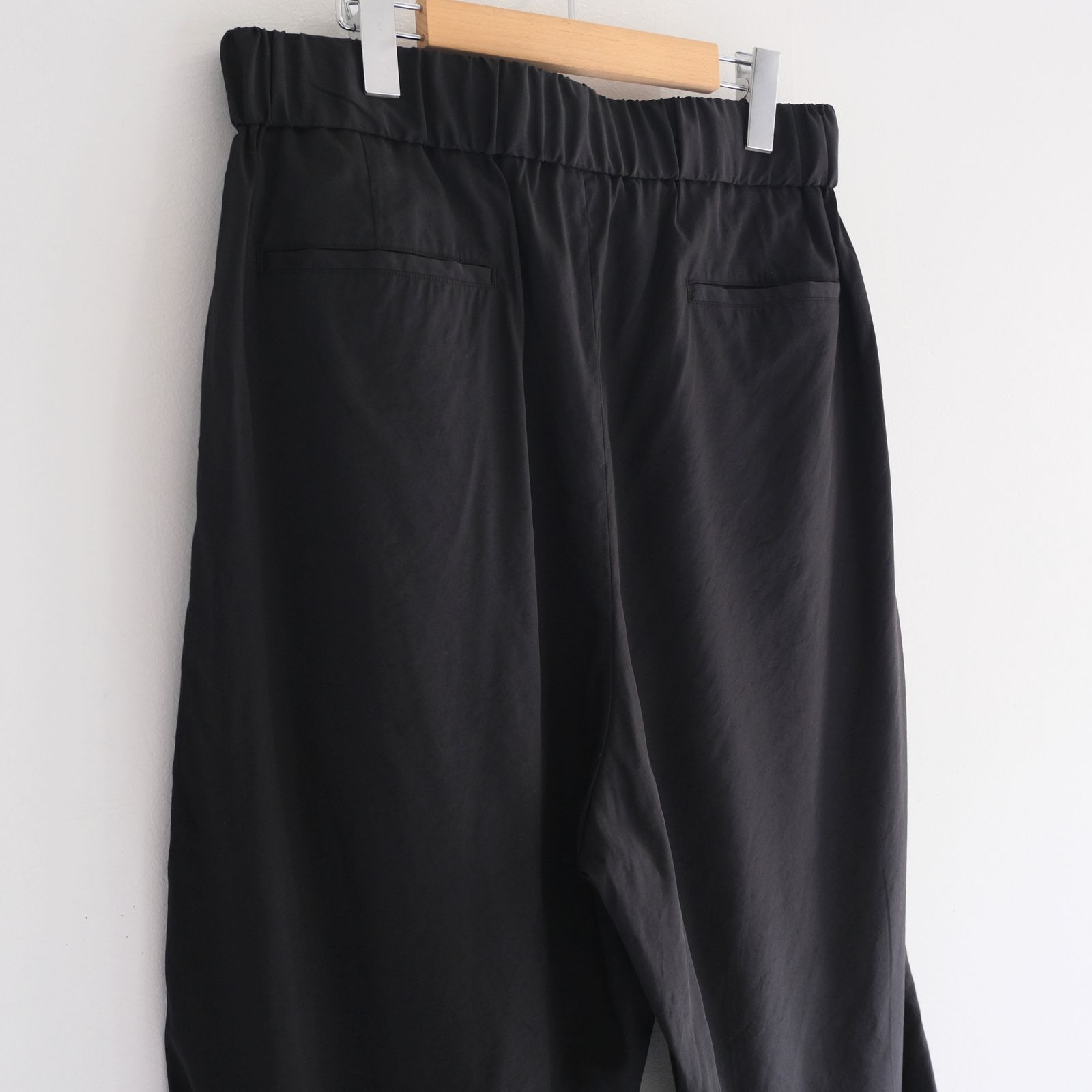 【販売開始 : 7/18 (土) 00:00~】Cupro Nylon Browsing Pants（Black）