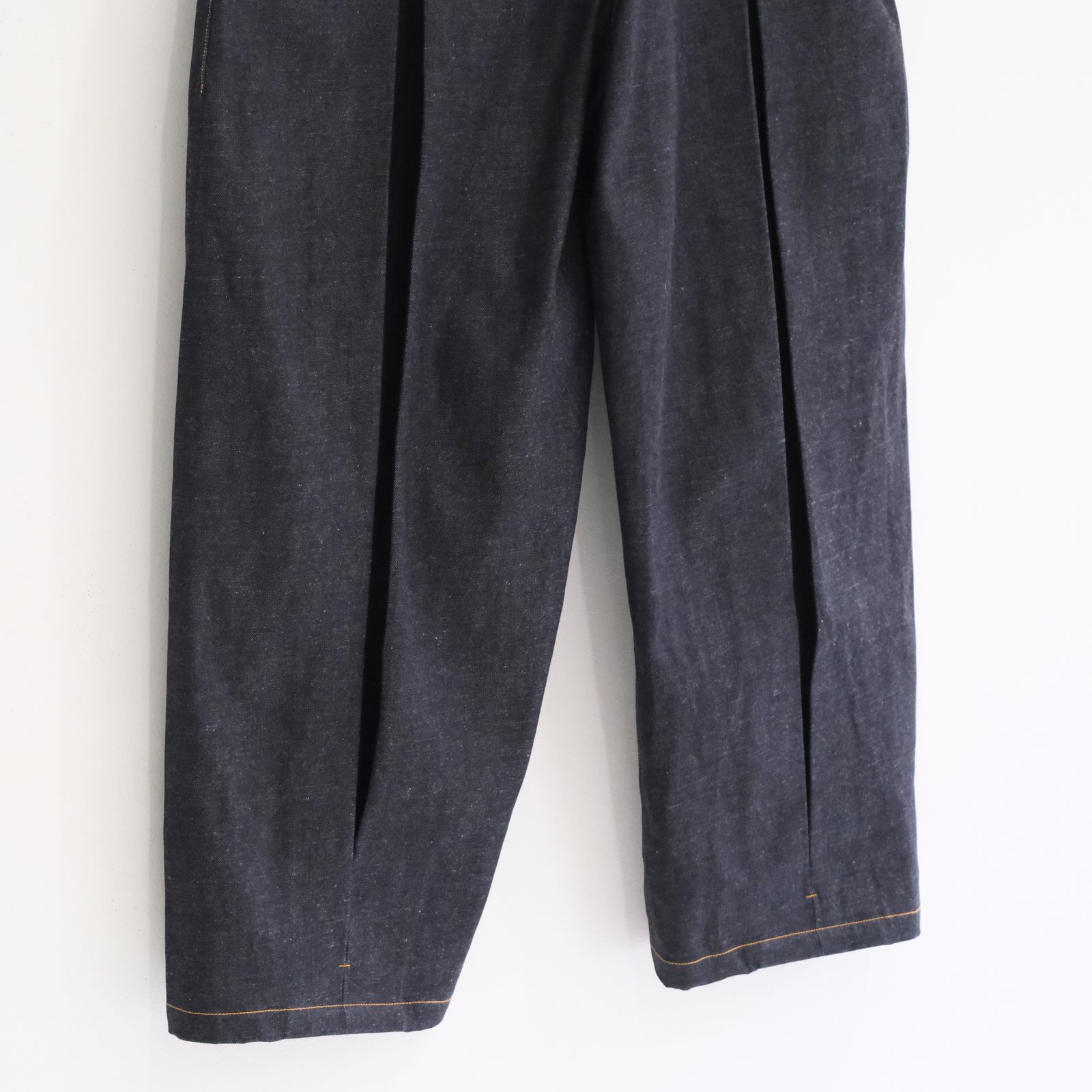 BOX PLEAT TROUSER RAW DENIM/ ボックスプリーツトラウザー / デニム / パンツ / ボトムス / RAW INDIGO