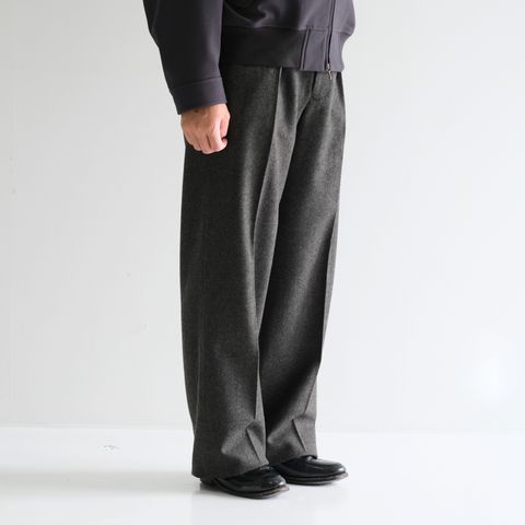 IN TUCK TROUSERS ‐Powder melton‐ / パンツ / トラウザー / メルトン素材 / Mid Gray