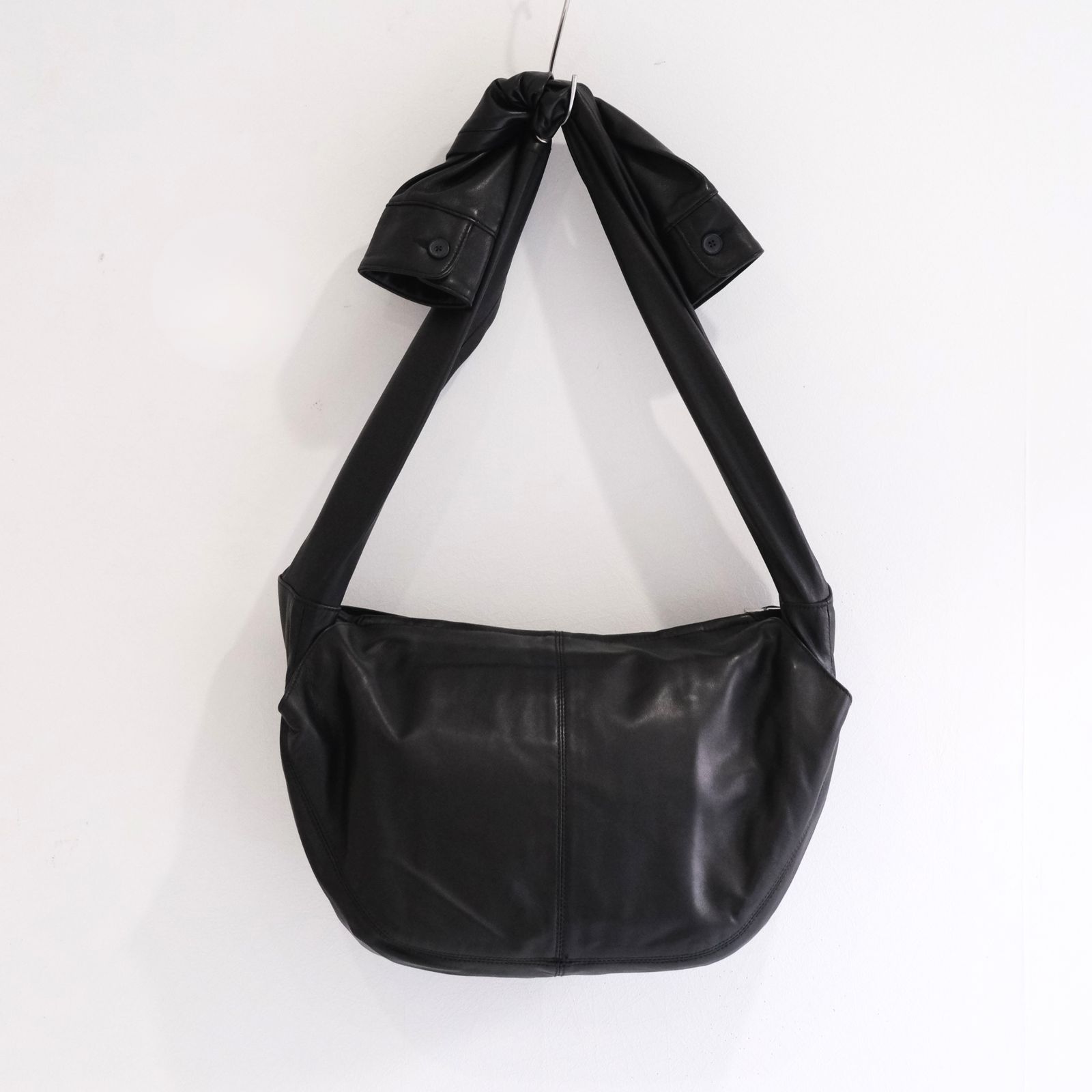 【残り1点】SHIRT CUFFS BAG（BLACK）