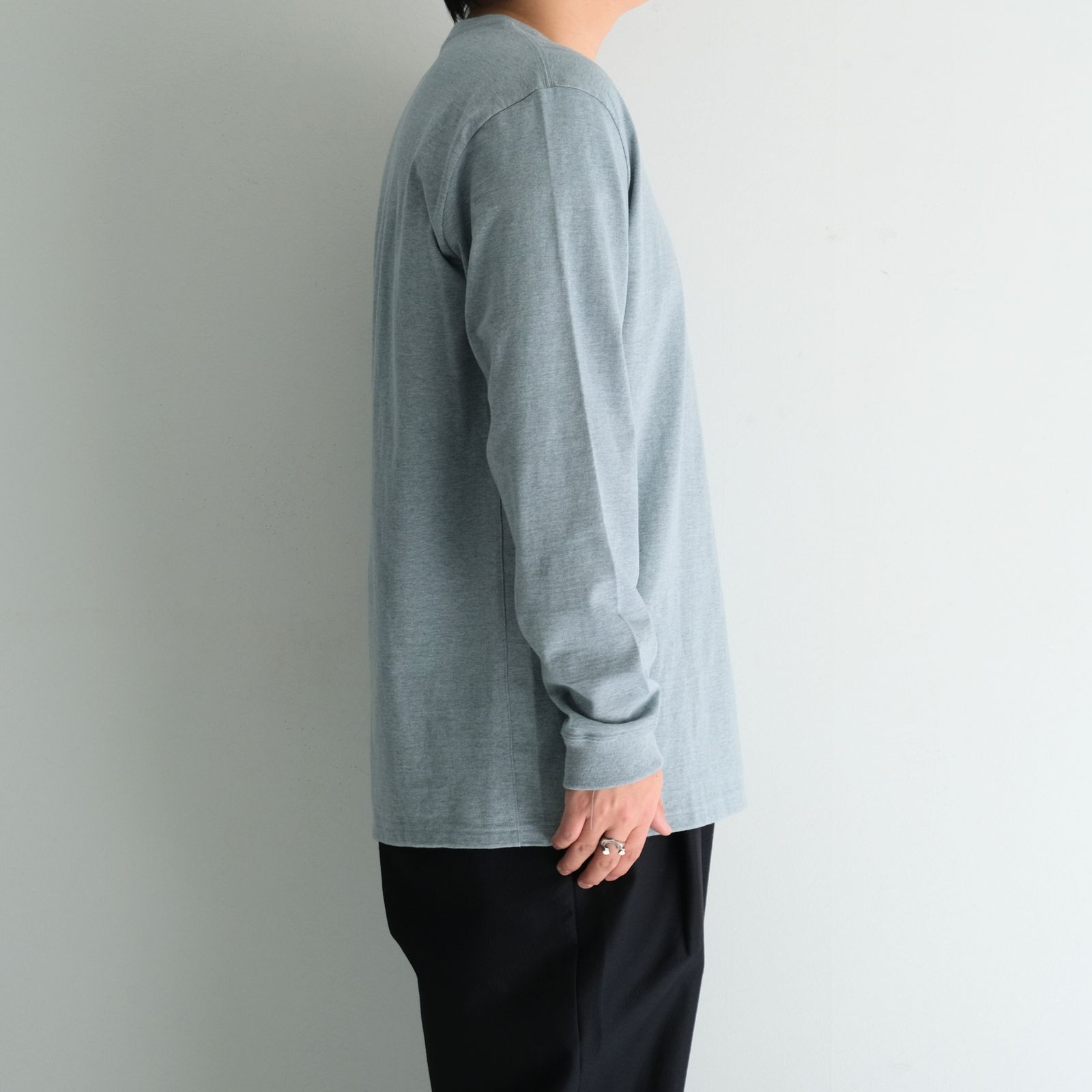 WRAP AROUND POCKET TEE L/S - Raffy plainstitch - / ラップアラウンドポケットT L/S - ラフィープレーンステッチ -（Blue）