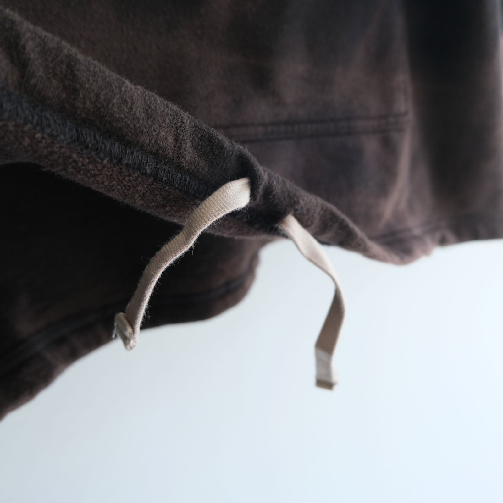 Reimagined Newsboy Fleece-Lined Sweatshirt / スウェット / Bleached Black