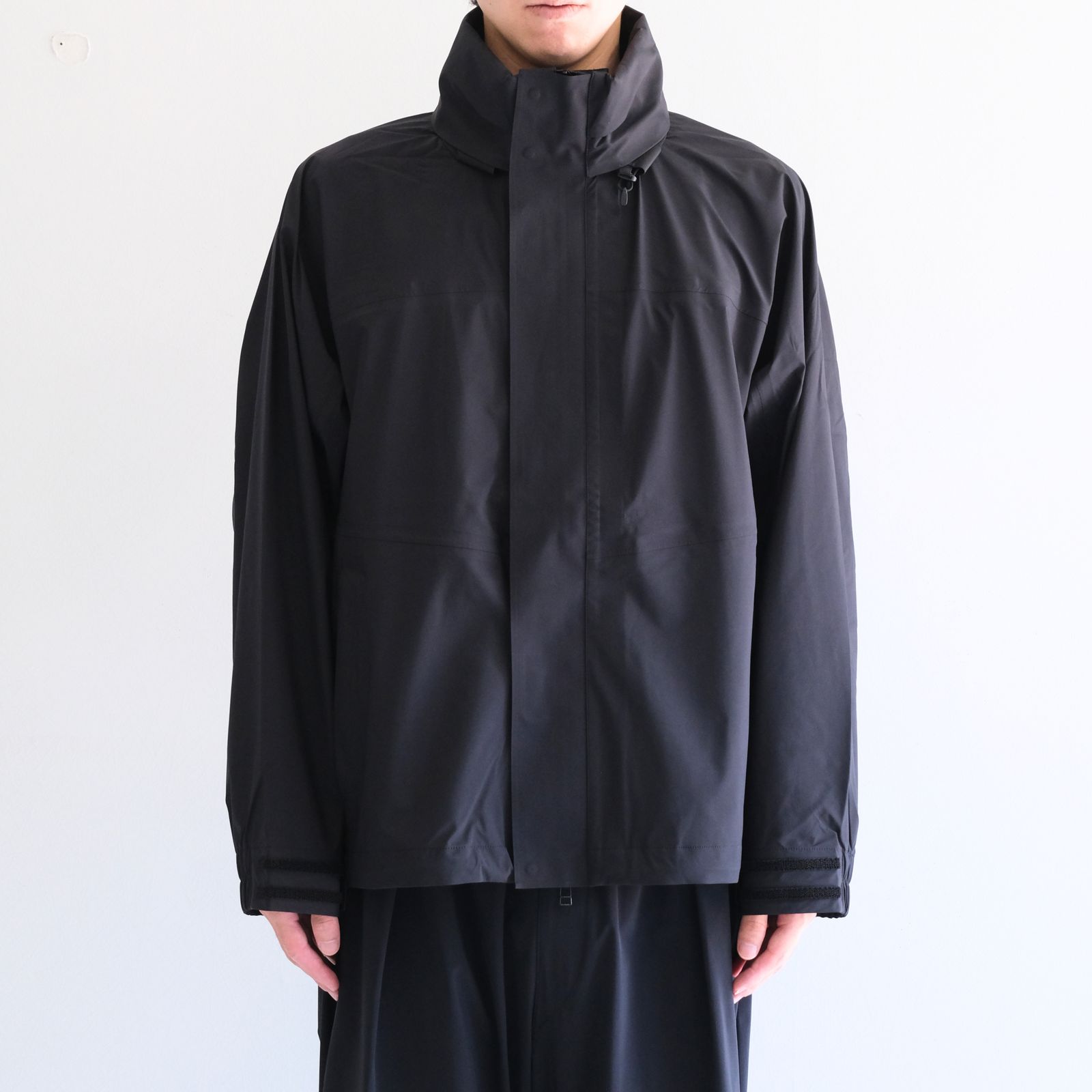 Temporal Fold Shell JKT / テンポラル フォールド シェル ジャケット（OFF BLACK）