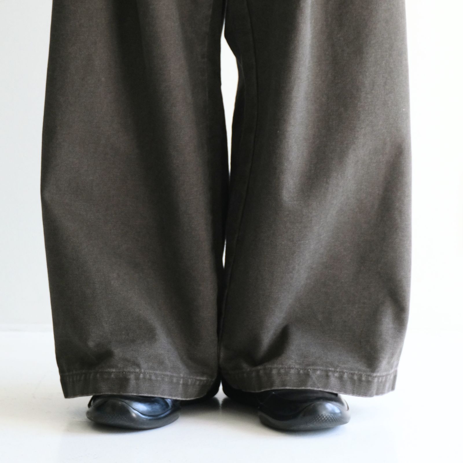 【残り1点】MERELY WASHED CANVAS FLARED PANTS（VINTAGE CAMEL）