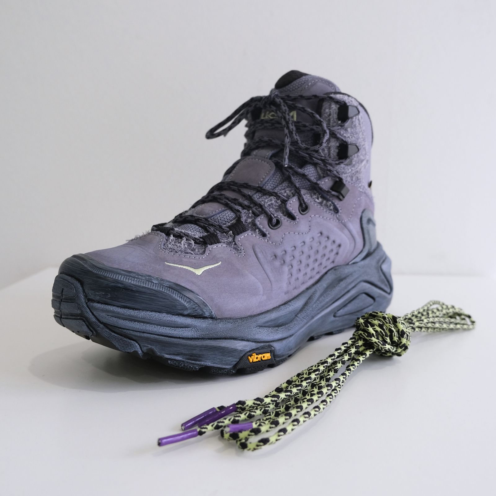 【 HOKA 】KAHA 3 GTX TP "GORE-TEX" /スニーカー / GORE-TEX / GREY SKIES / LILAC HYDRANGER