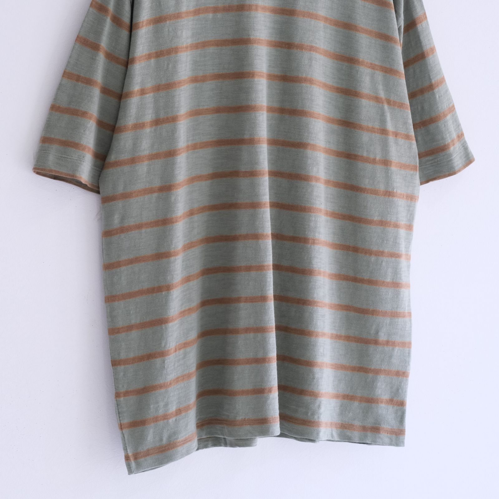 Vocation Tee / Tシャツ / Olive / Tan Stripe