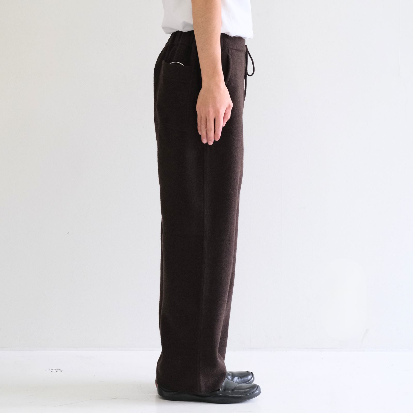 【残り1点】KNIT PANTS ‐Hard Twist Crepe‐（Brown）