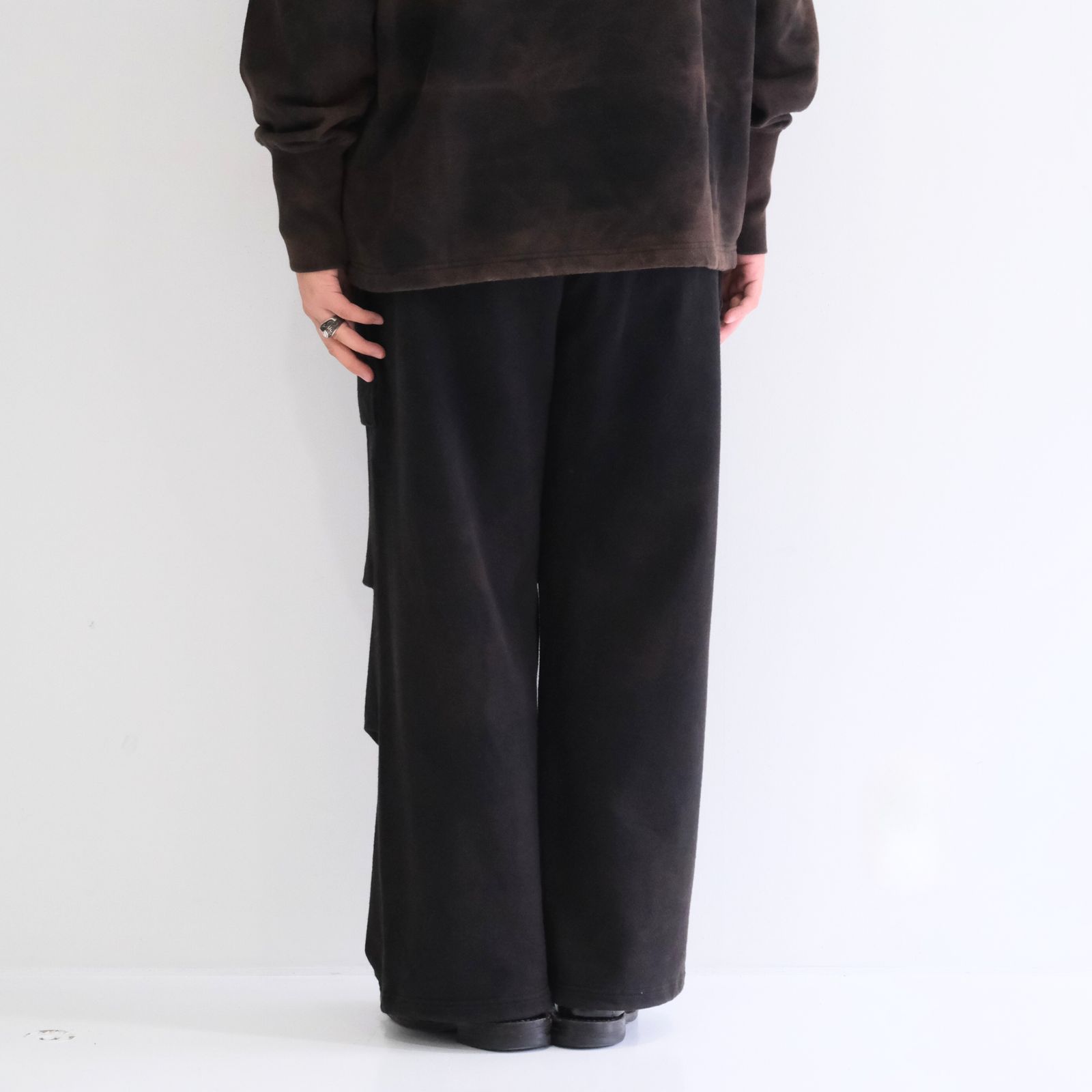 Reimagined Newsboy Fleece-Lined Sweatpants / パンツ / スウェットパンツ / Bleached Black