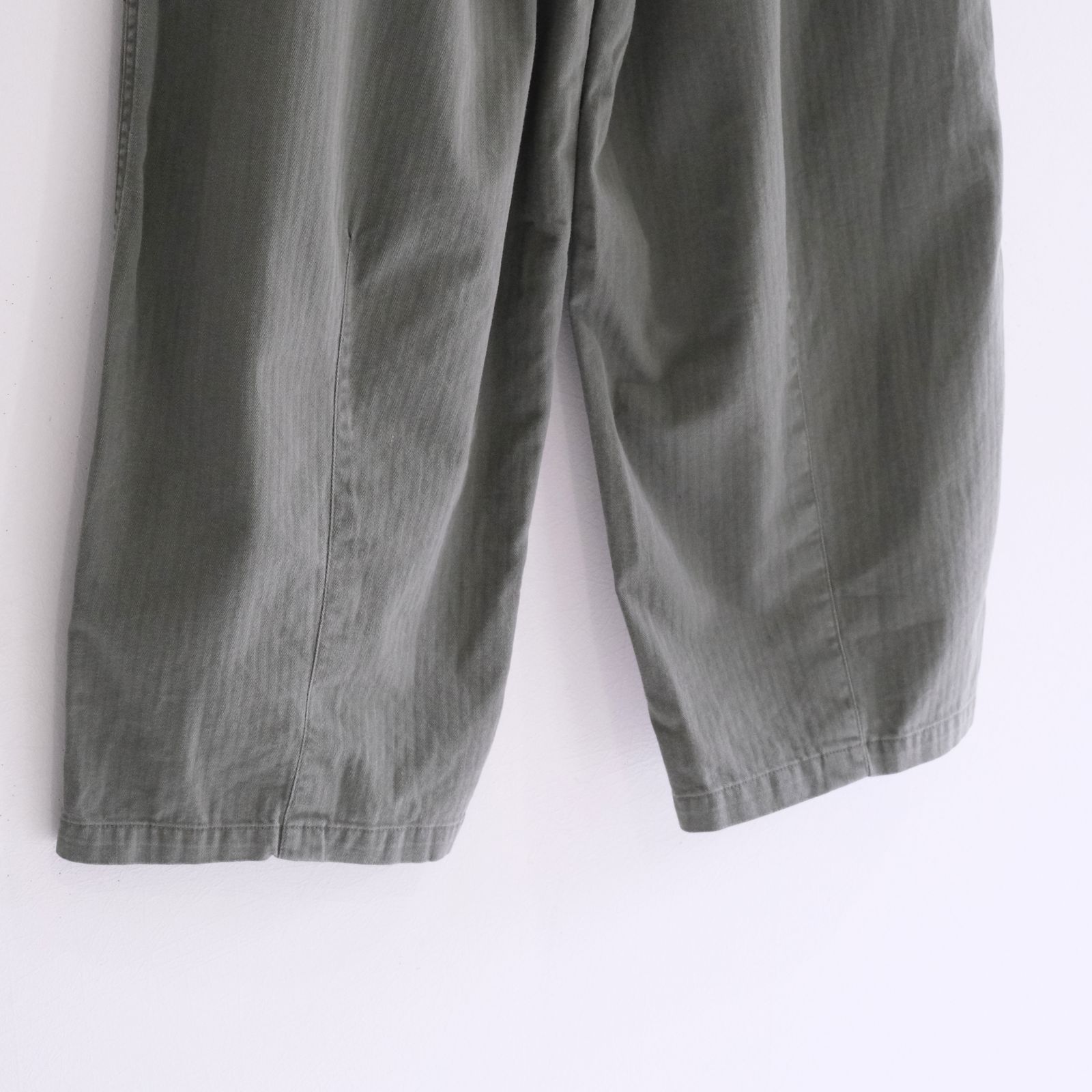 NU Balloon EZ Pants（KHAKI）