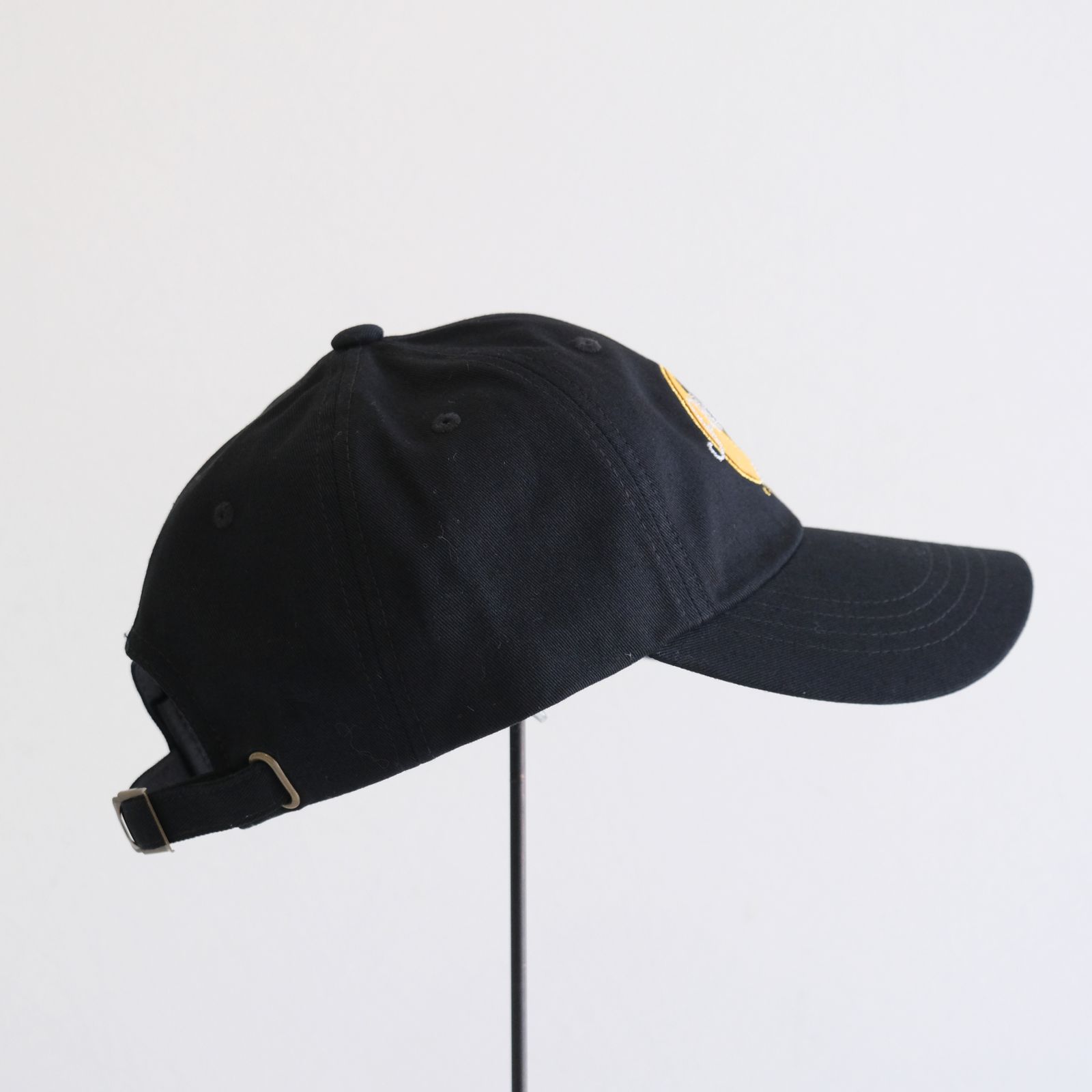 【残り1点】EMBROIDERY MID CAP（BLACK）