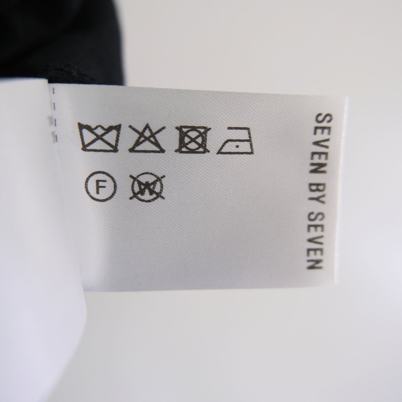 TUCK EASY PANTS - Silk / Wool - / パンツ / イージーパンツ / ウール / シルク / Navy