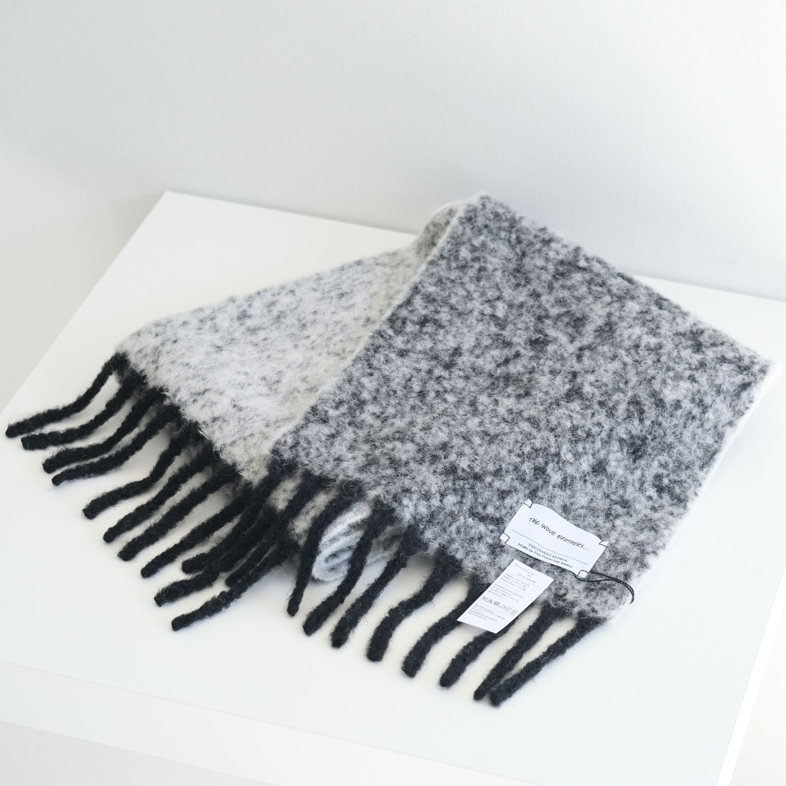 Two Colour Woolly Scarf / マフラー / アルパカ / Black / White