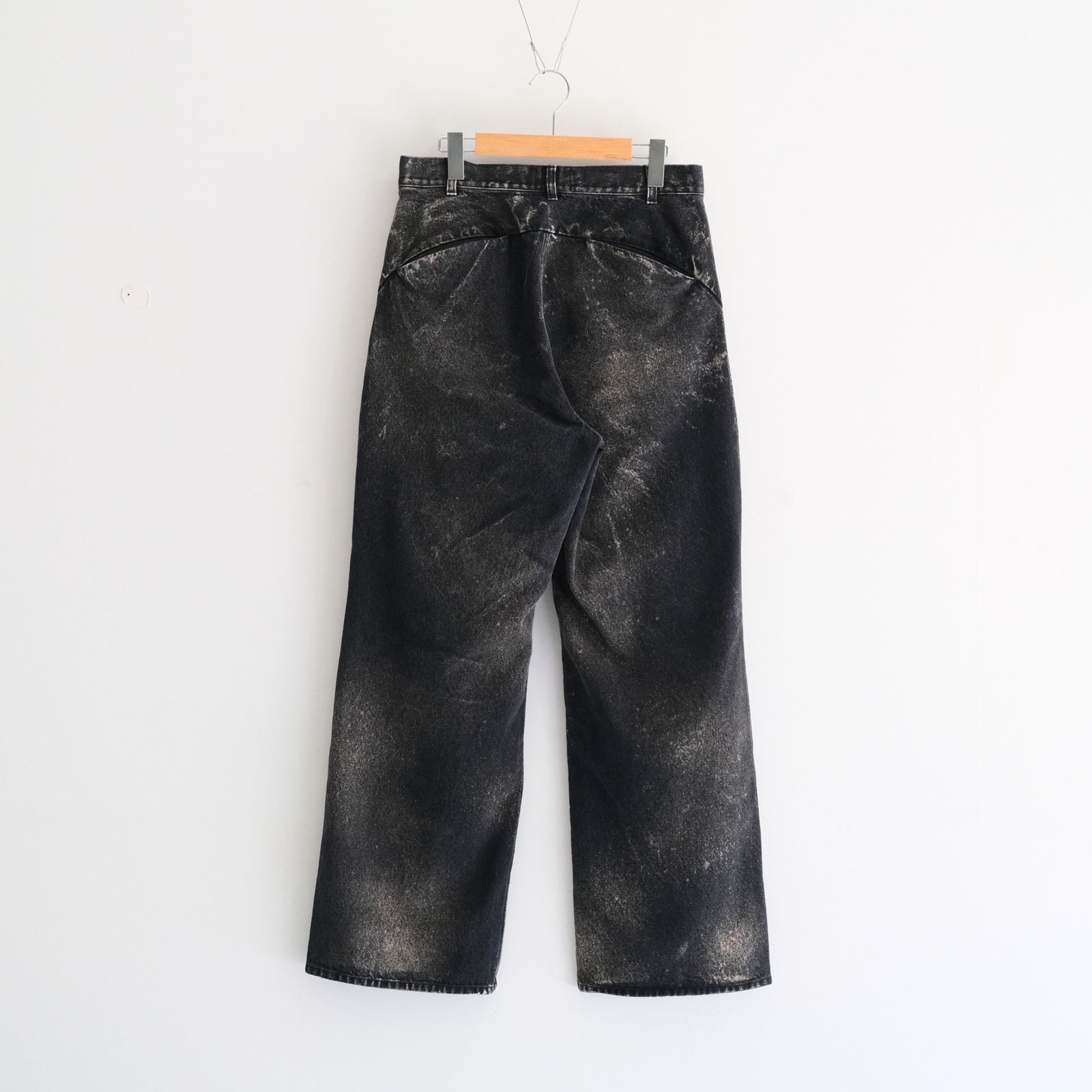 CHEMICAL WASH DENIM PANTS / ケミカルウォッシュデニムパンツ（BLACK）