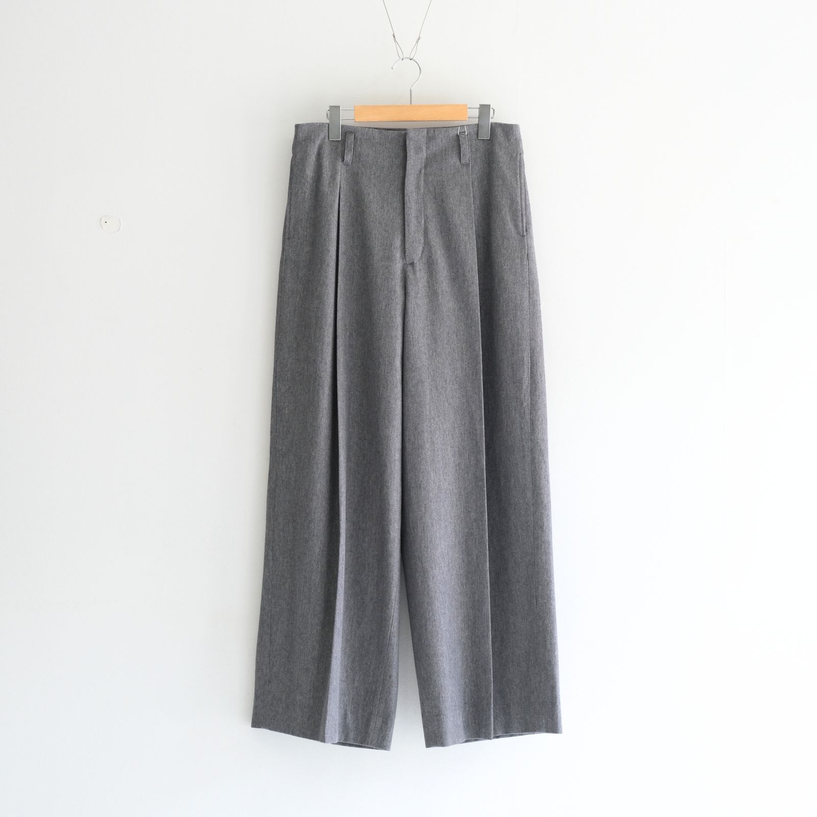 【残り1点】Tucked Wide Trousers / タクト ワイド トラウザー（Gray）