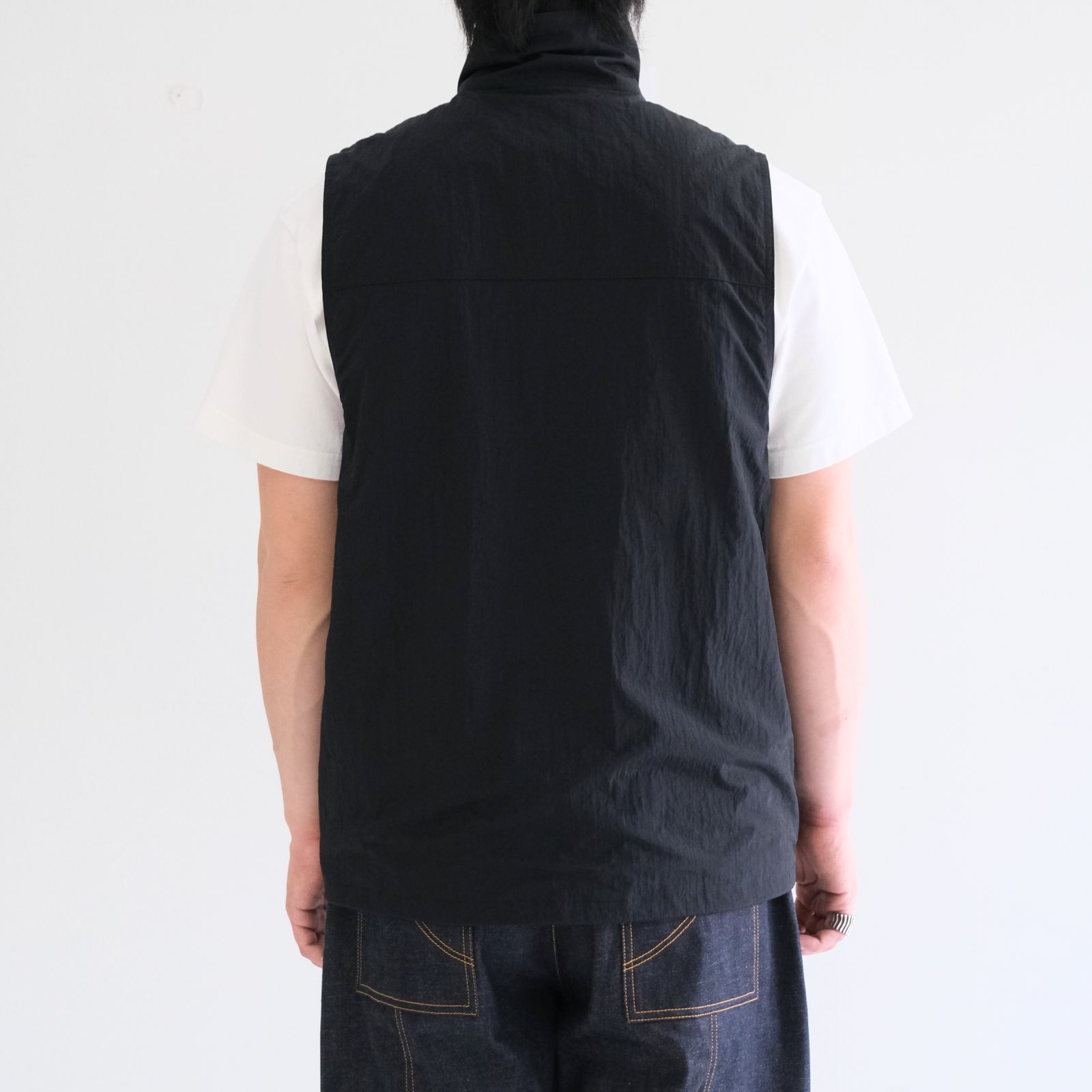 LIGHT SHELL VEST / ベスト / ナイロン / BLACK