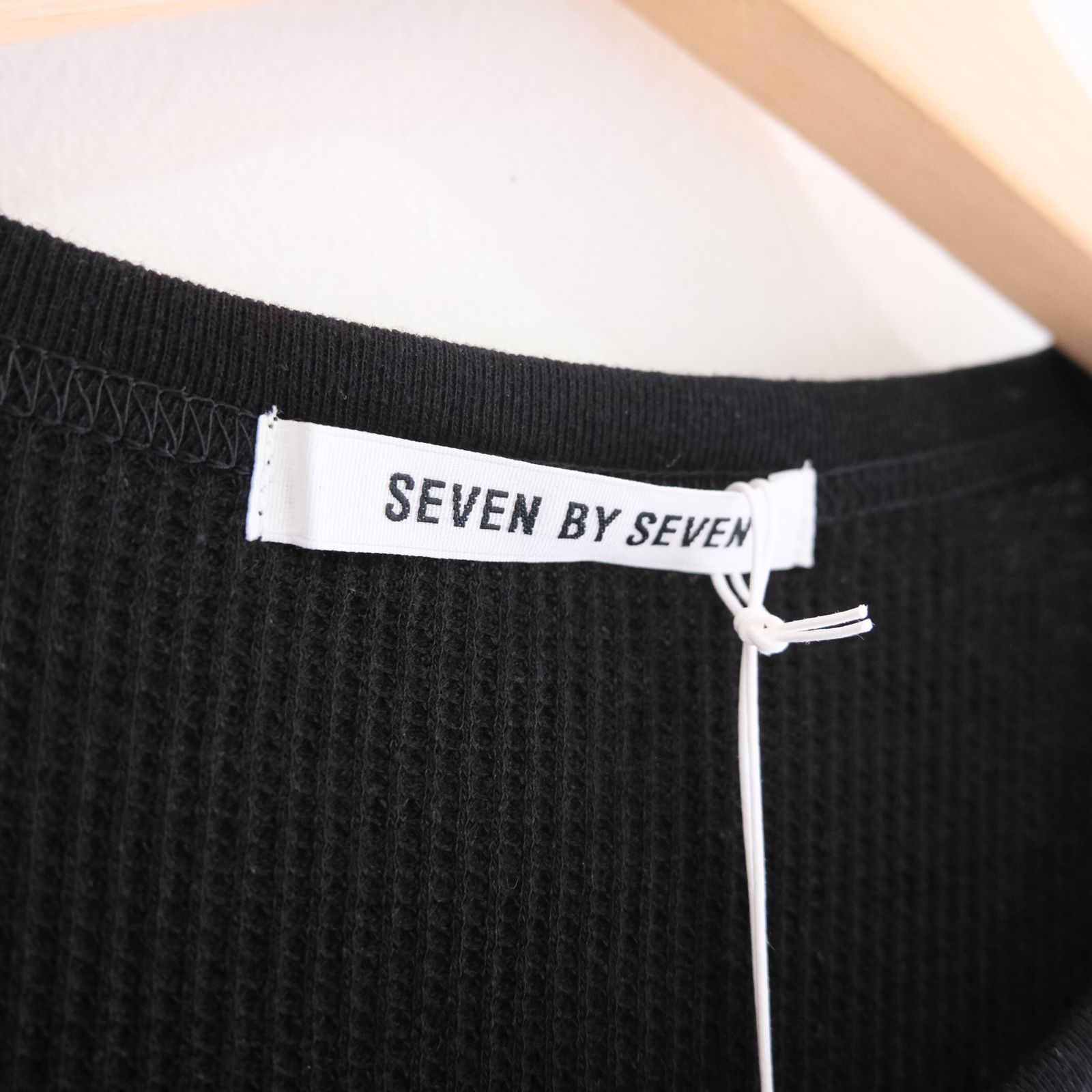 WRAP AROUND SLEEVELESS POCKET TEE ‐Recycle supima waffle‐ / ラップアラウンドスリーブレスポケットTEE ‐リサイクルスーピマワッフル‐（Black）