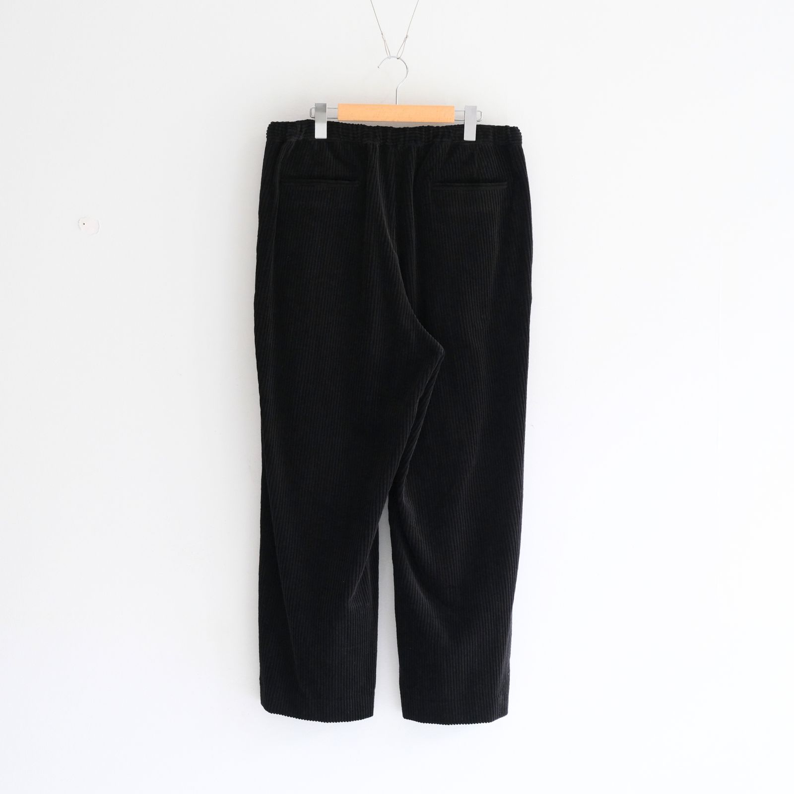 【残り1点】Corduroy Relax Trousers（Black）