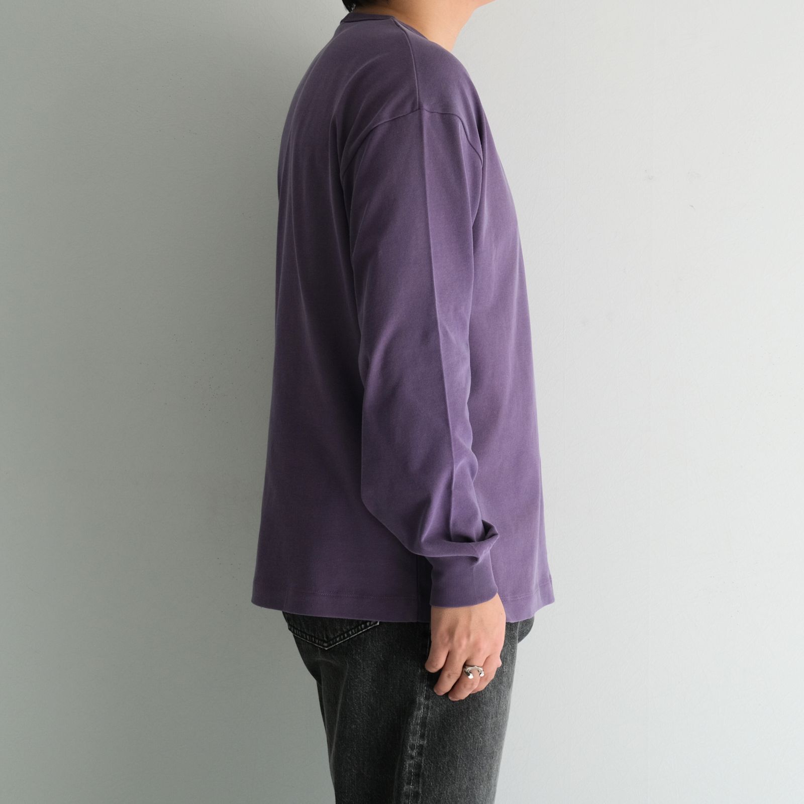 FADED TWIST TENJIKU HENLEY-NECK TOP /フェードツイスト天竺ヘンリーネックトップ（PURPLE）
