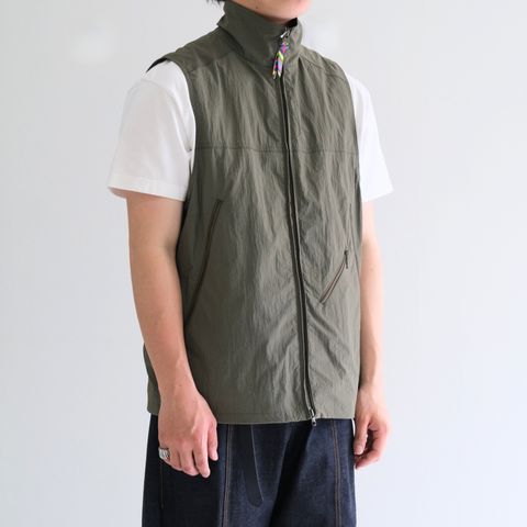 LIGHT SHELL VEST / ベスト / ナイロン / KHAKI