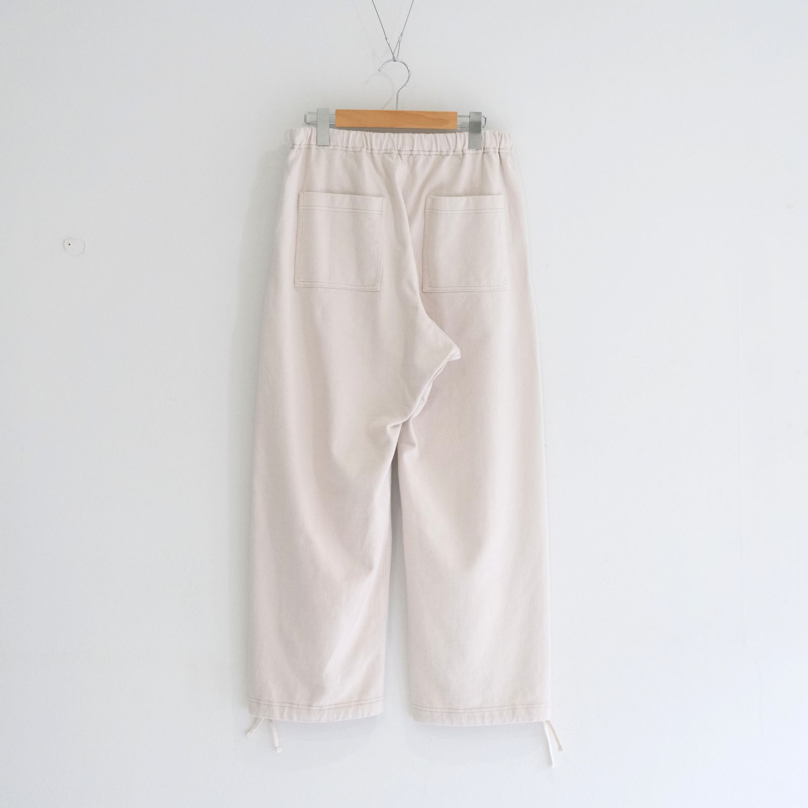 CONTRADICT SWEAT PANTS / パンツ/ スウェット / ダブルニー / 裏毛素材 / SHADOW WHITE