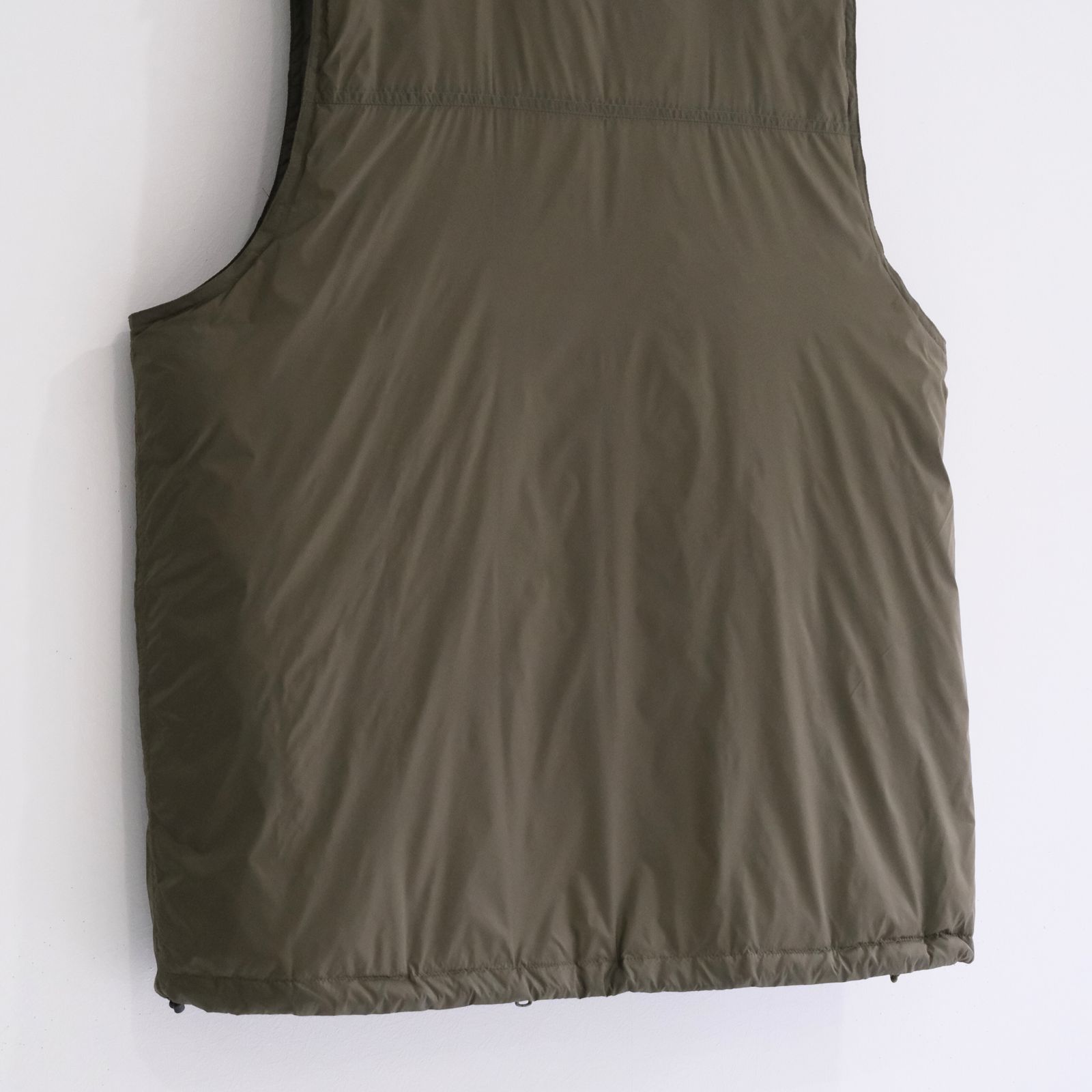 LIGHT DOWN VEST is-ness × TAION / ベスト / ダウンベスト / コラボ / KHAKI