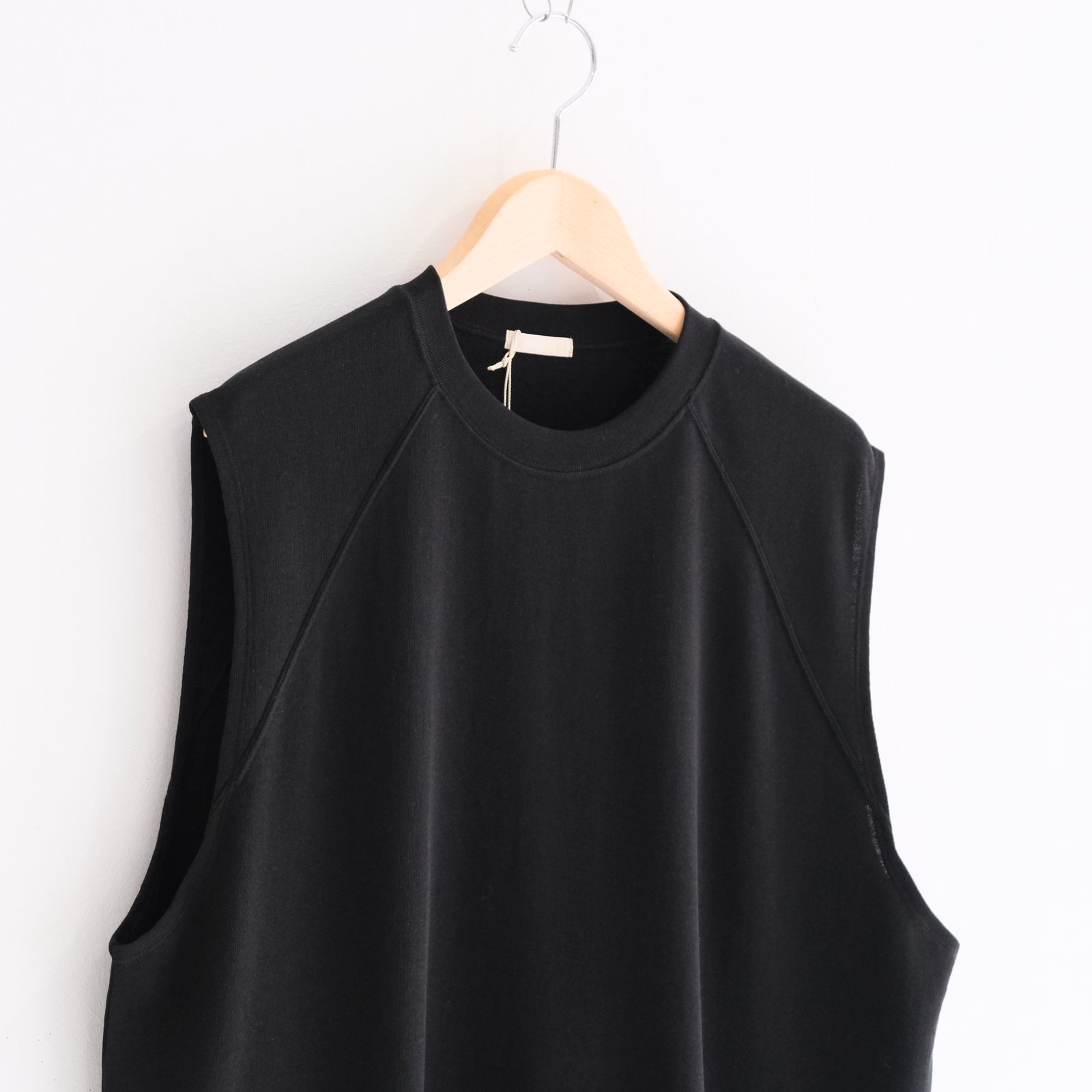 SOFT DRY SHORT LOOP TERRY SLEEVLESS TOP （BLACK）