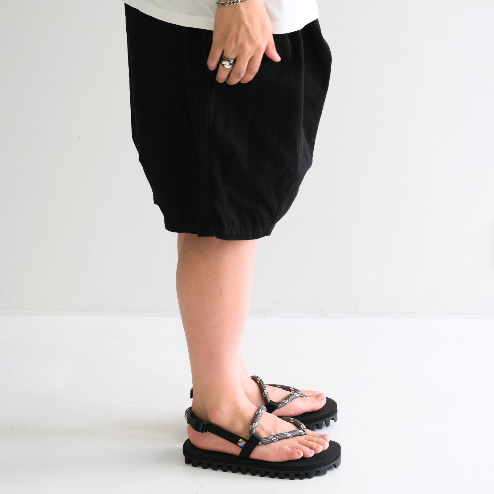 Suicoke x is-ness GUT KAT-2-ISN（CHARCOAL x BLACK）