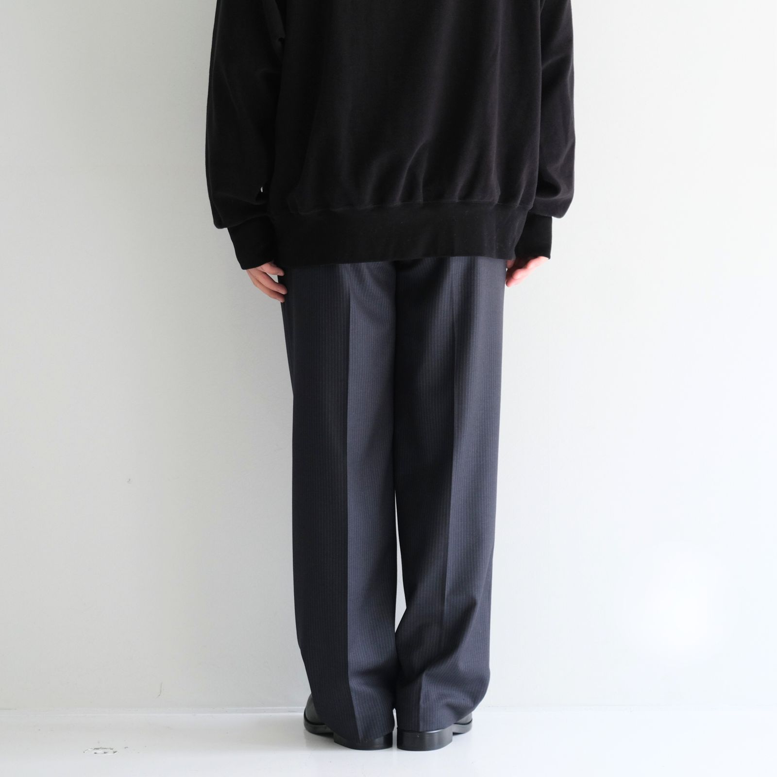 Narrow Stripe Tapered Slacks / ナロー ストライプ テーパード スラックス（HEATHER CHARCOAL）