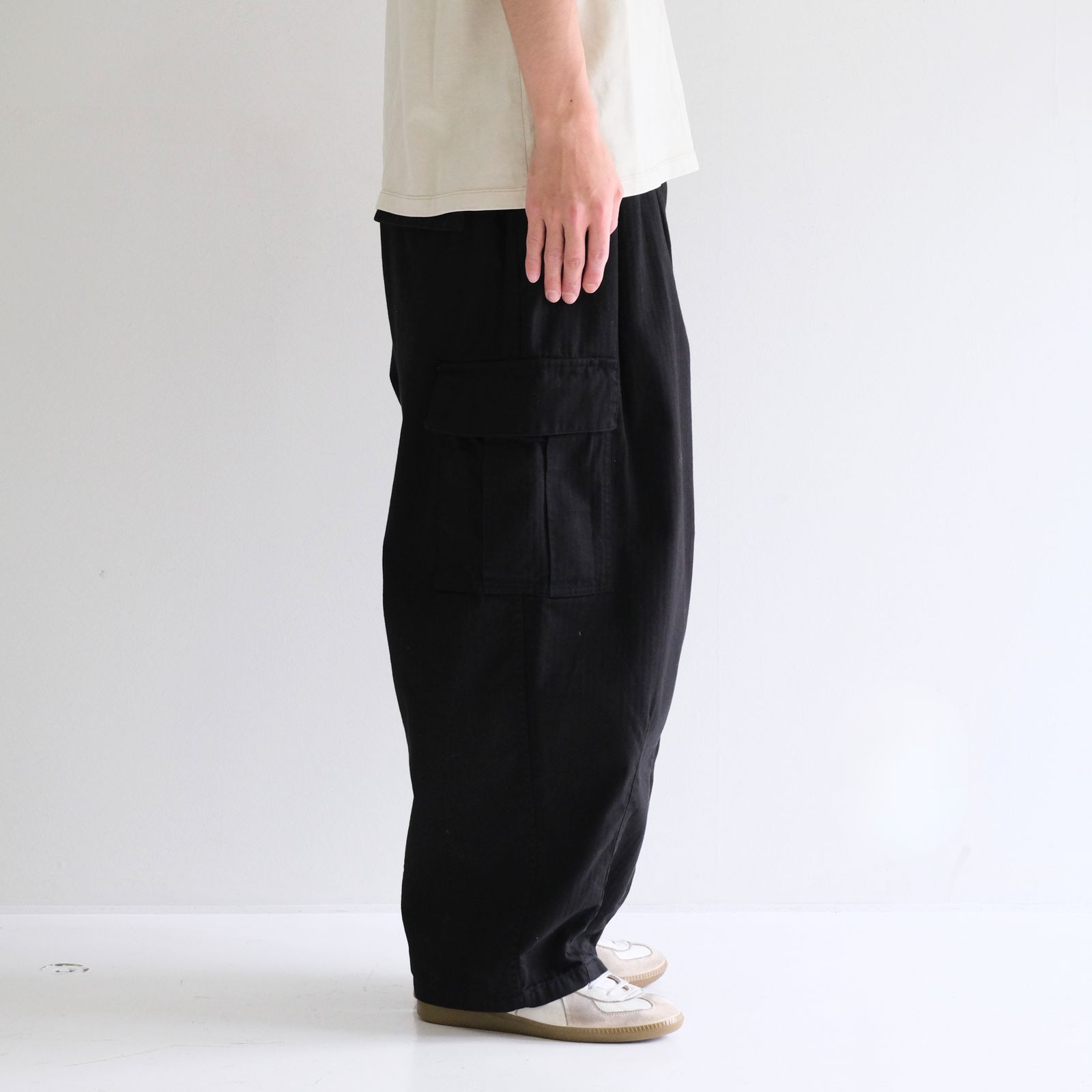 Herringbone 6-Pocket Pants / ヘリンボーン 6ポケットパンツ（BLACK）