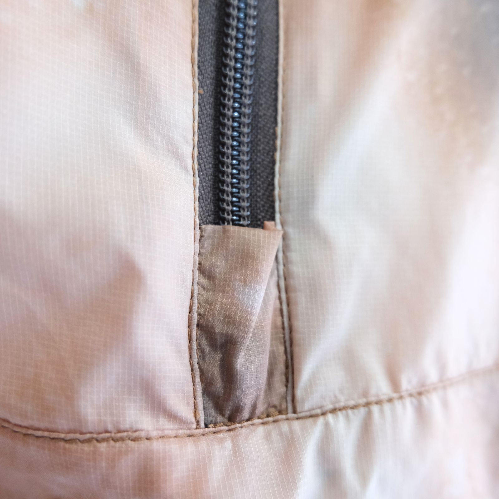 OCTA INSULATED PULLOVER JACKET（BROWN）