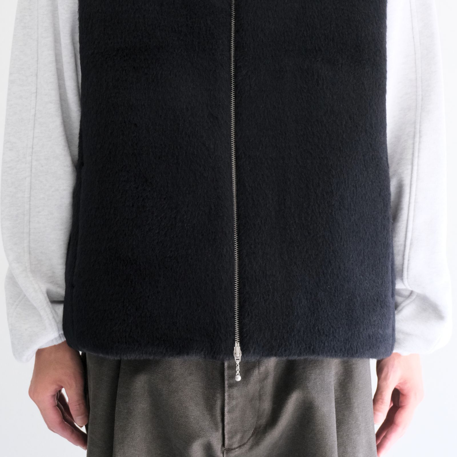 【残り1点】MERELY SURI ALPACA INUIT FUR VEST（BLACK MINK）